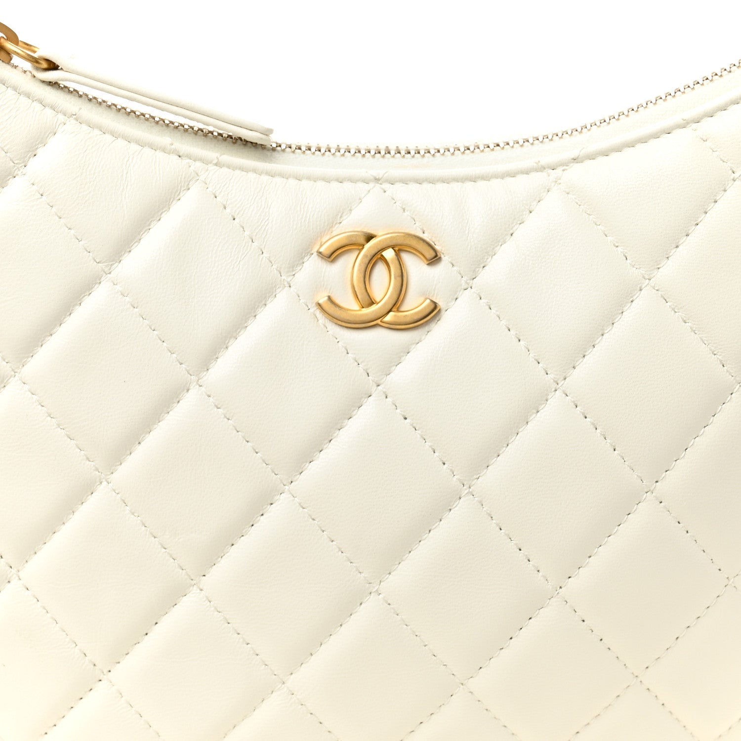 Chanel Shiny Crumpled Lambskin Quilted Trendy Chain Around Hobo White