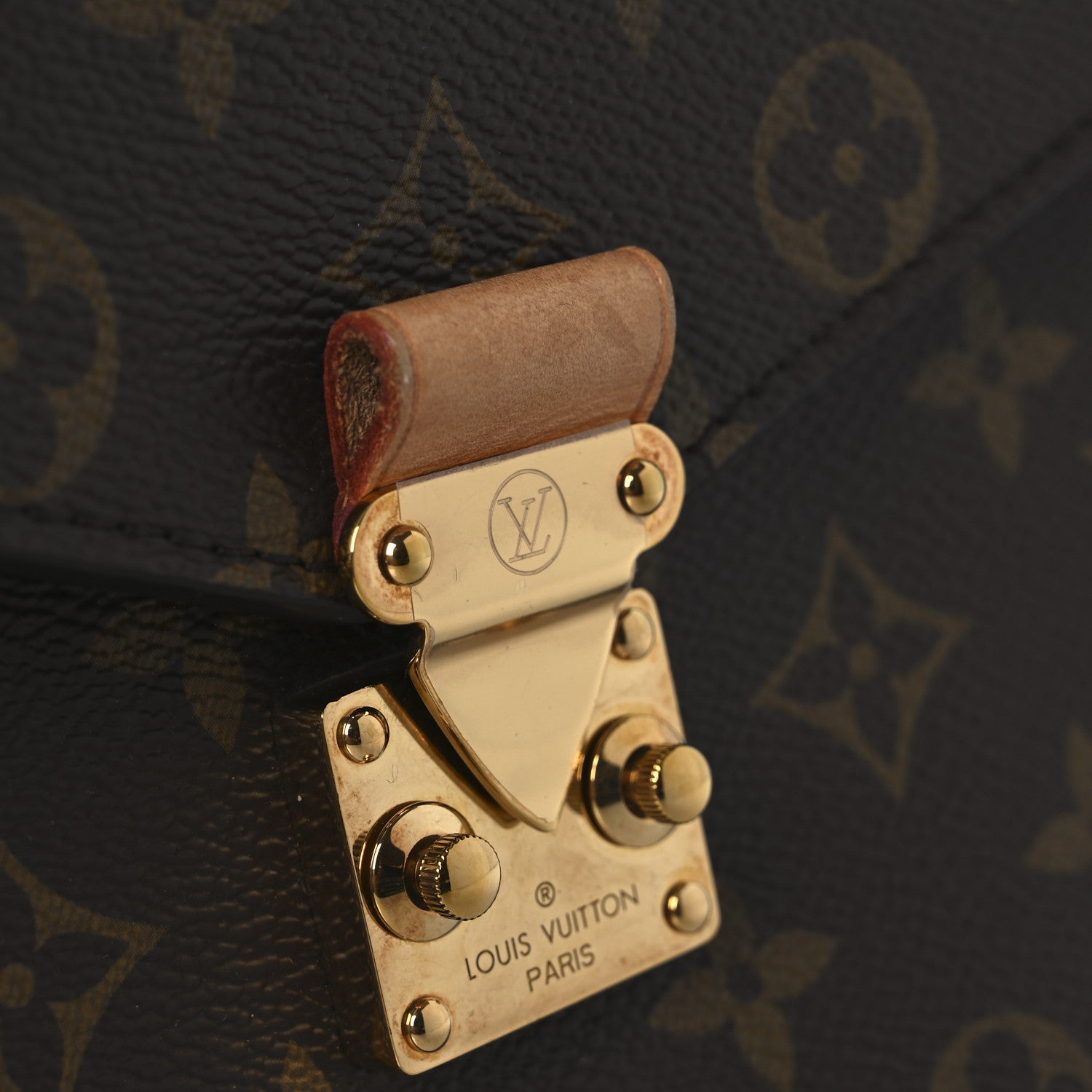 Louis Vuitton Monogram Pochette Metis