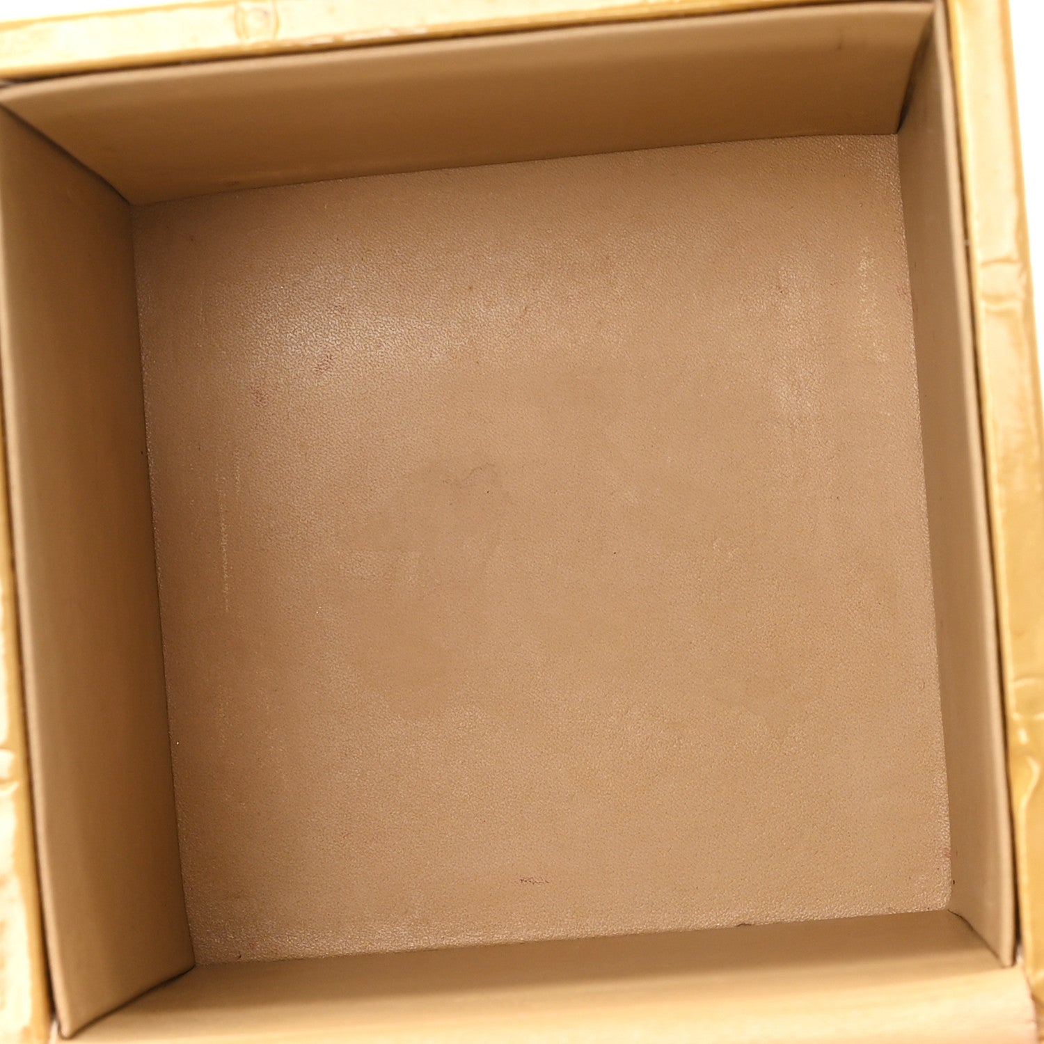 Louis Vuitton Vernis Bleecker Box Beige