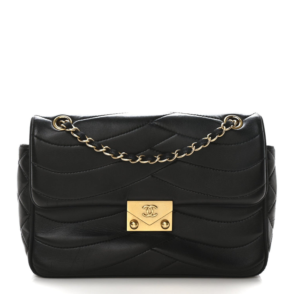 Chanel Lambskin Scallop Quilted Medium Pagoda Flap Black