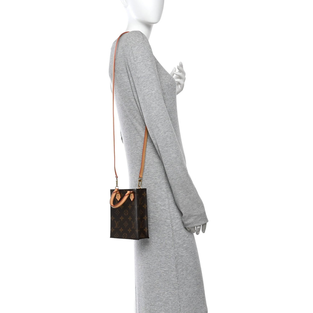 Louis Vuitton Monogram Petit Sac Plat