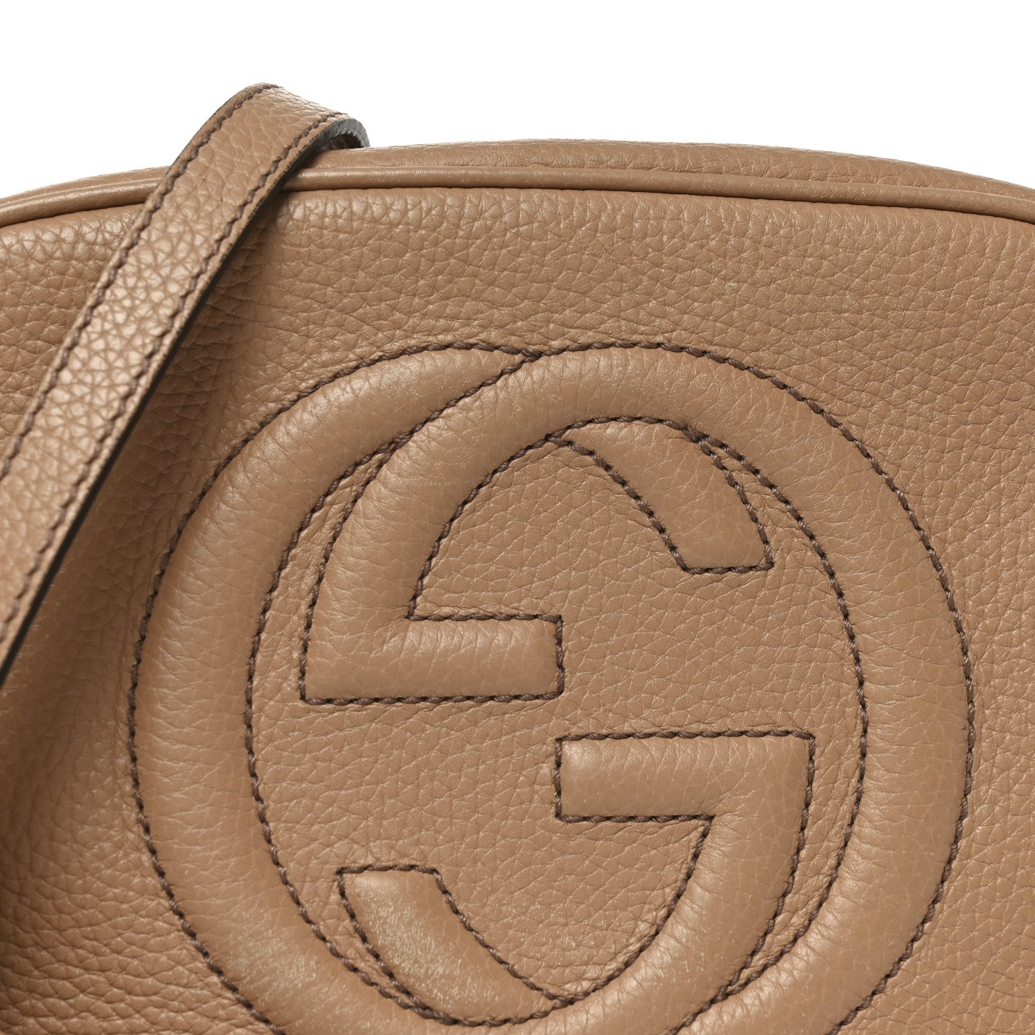 Gucci Pebbled Calfskin Small Soho Disco Bag Rose Beige