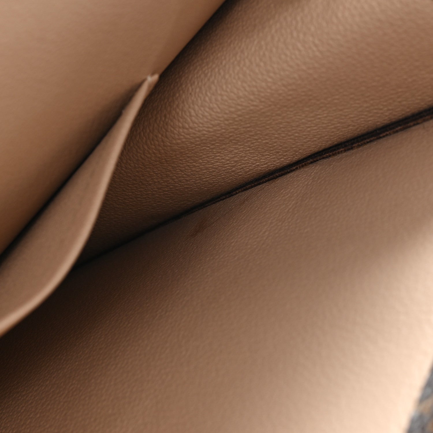 Louis Vuitton Monogram Sac Plat