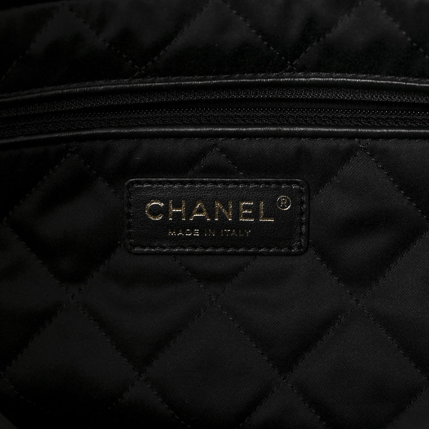 Chanel Shiny Calfskin Quilted Small Chanel 22 Black