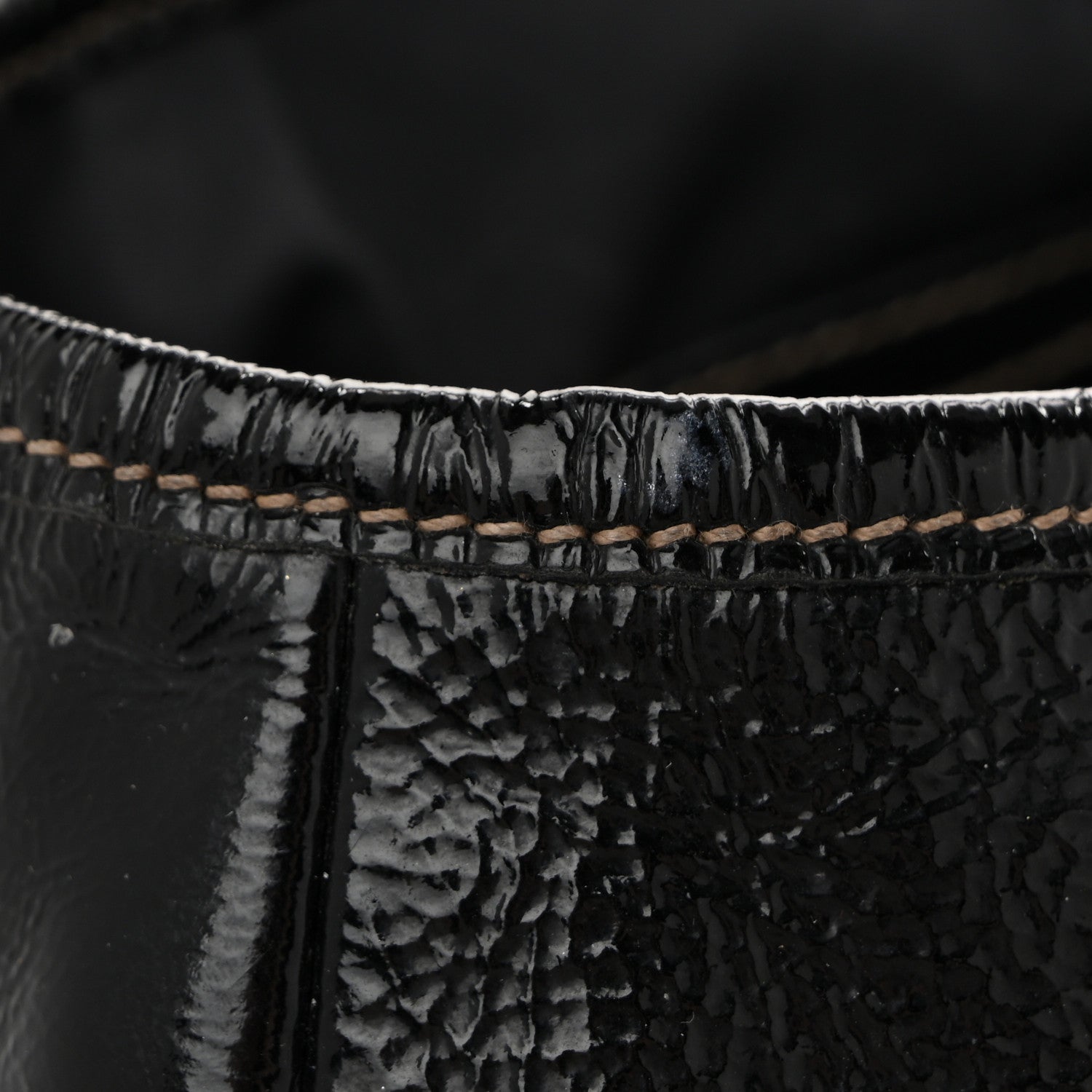 Gucci Patent Medium Pelham Shoulder Bag Black
