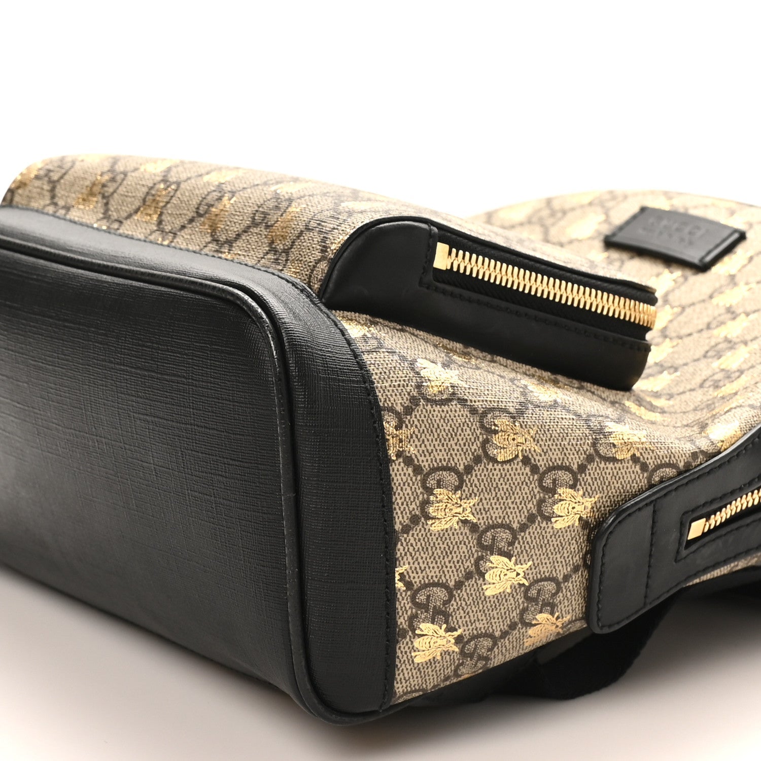 Gucci GG Supreme Monogram Bees Print Small Day Backpack Beige Oro Black