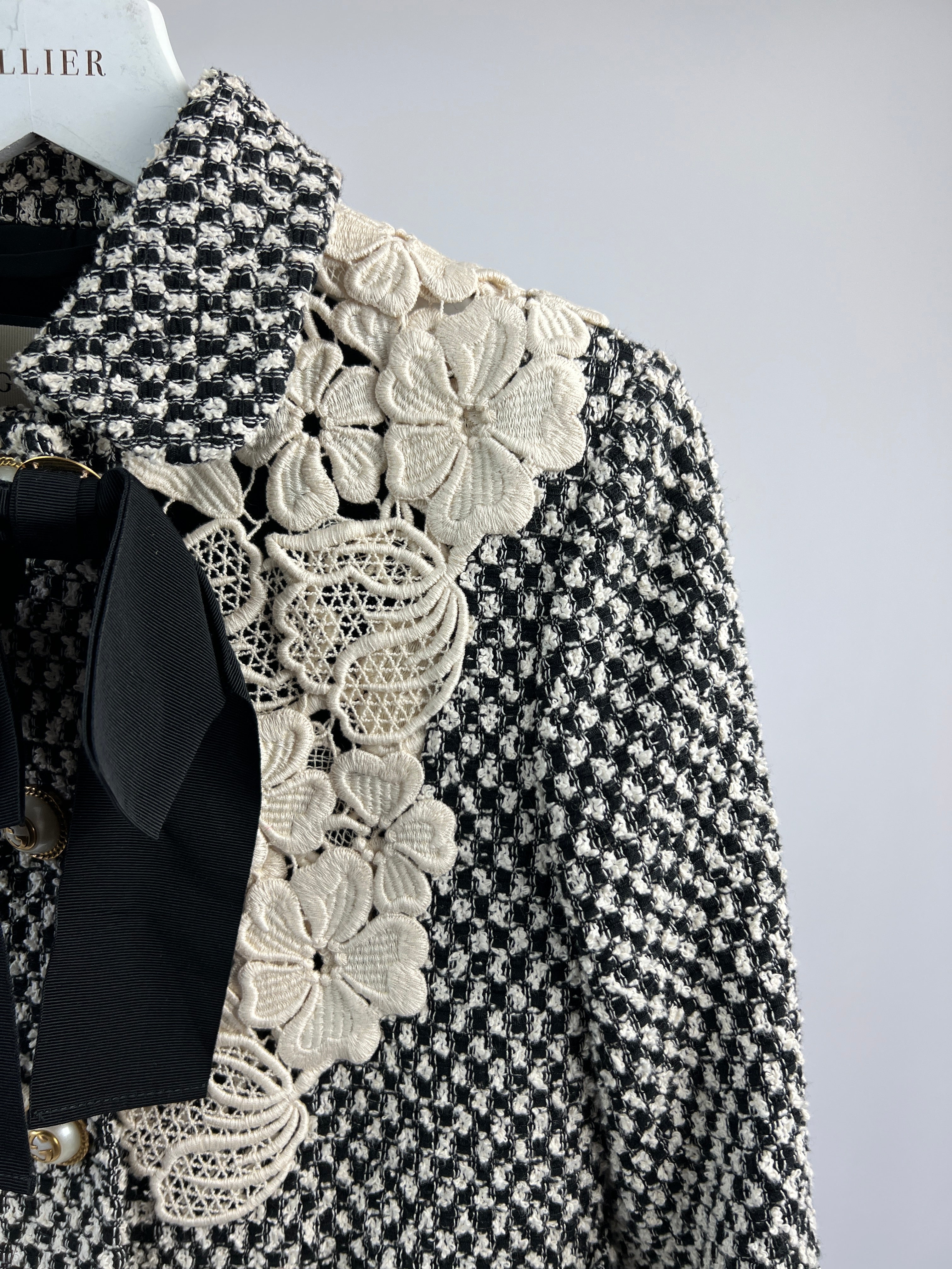 Gucci Black and White Tweed Jacket with Lace Detail and GG Buttons Size IT 36 (UK 4)