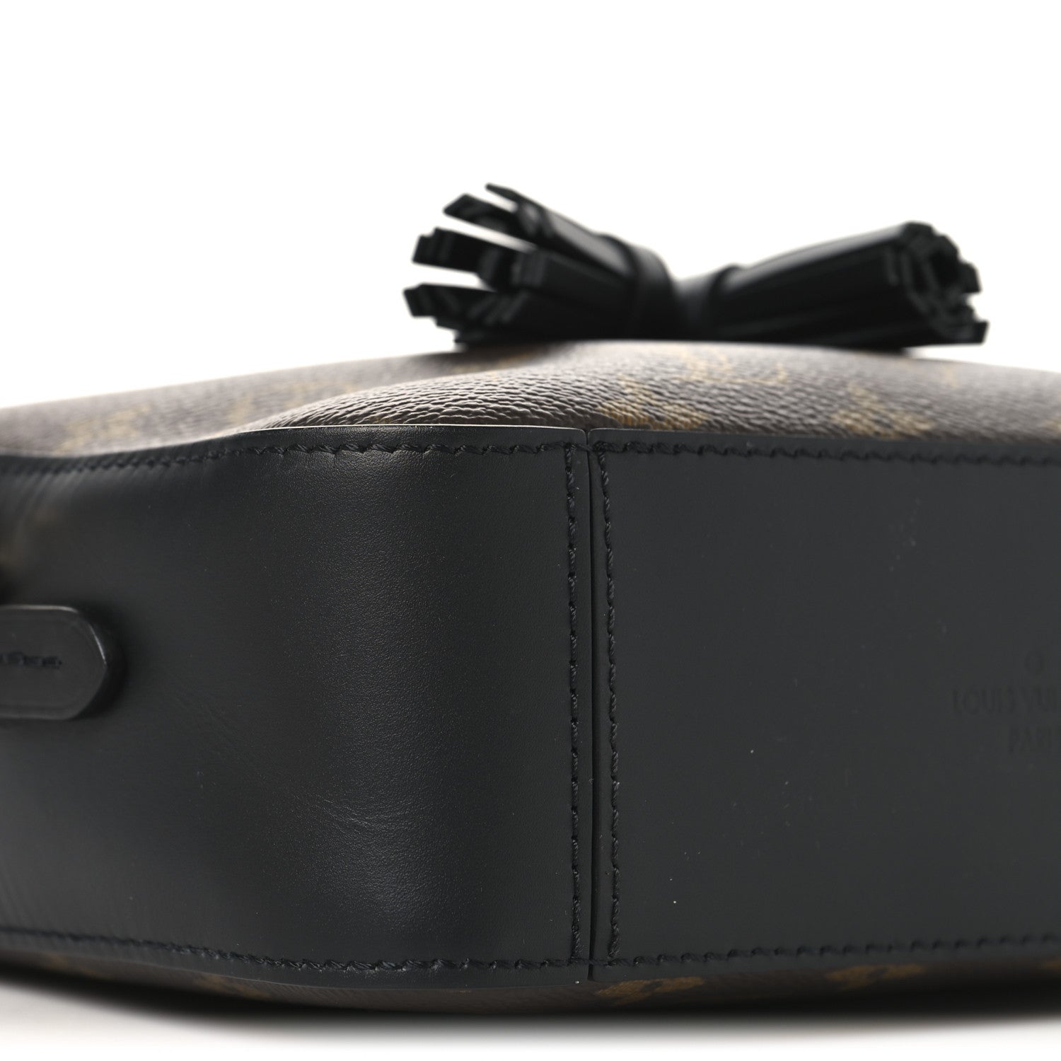 Louis Vuitton Monogram Saintonge Black