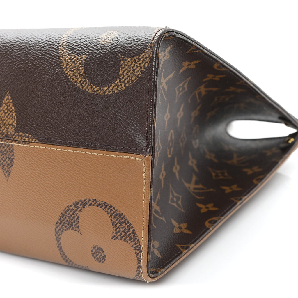 Louis Vuitton Reverse Monogram Giant Onthego MM