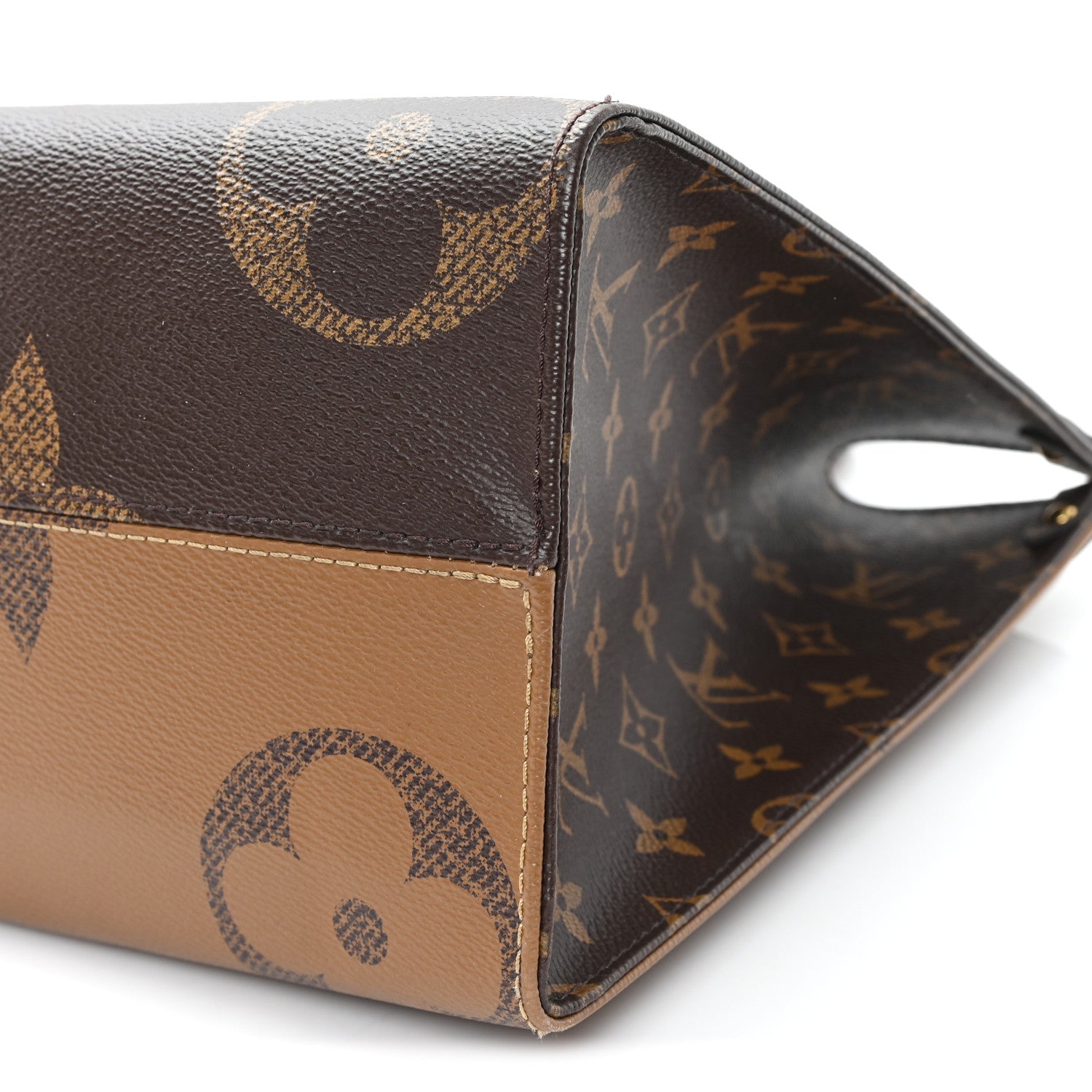 Louis Vuitton Reverse Monogram Giant Onthego MM
