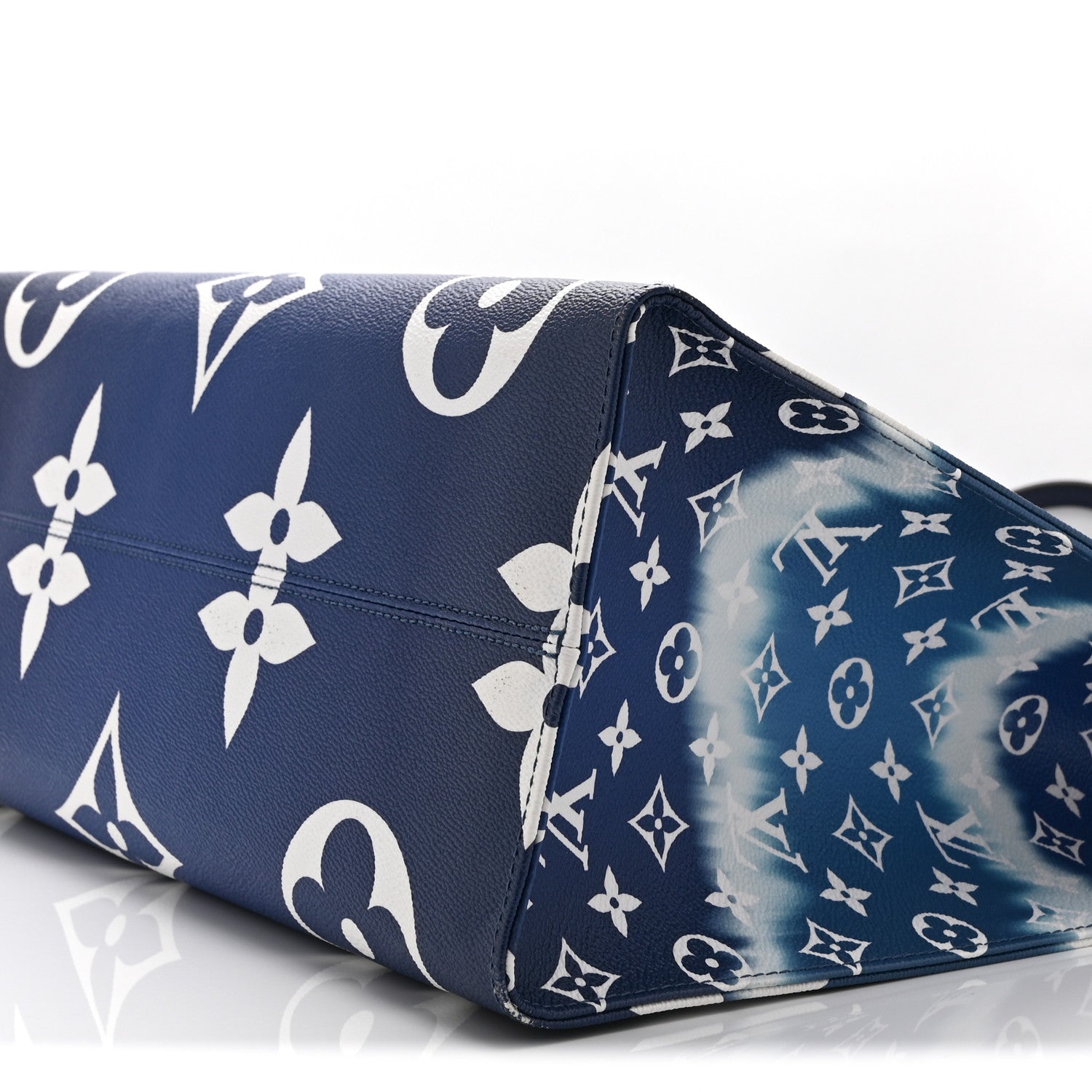 Louis Vuitton Monogram Escale Onthego GM Blue