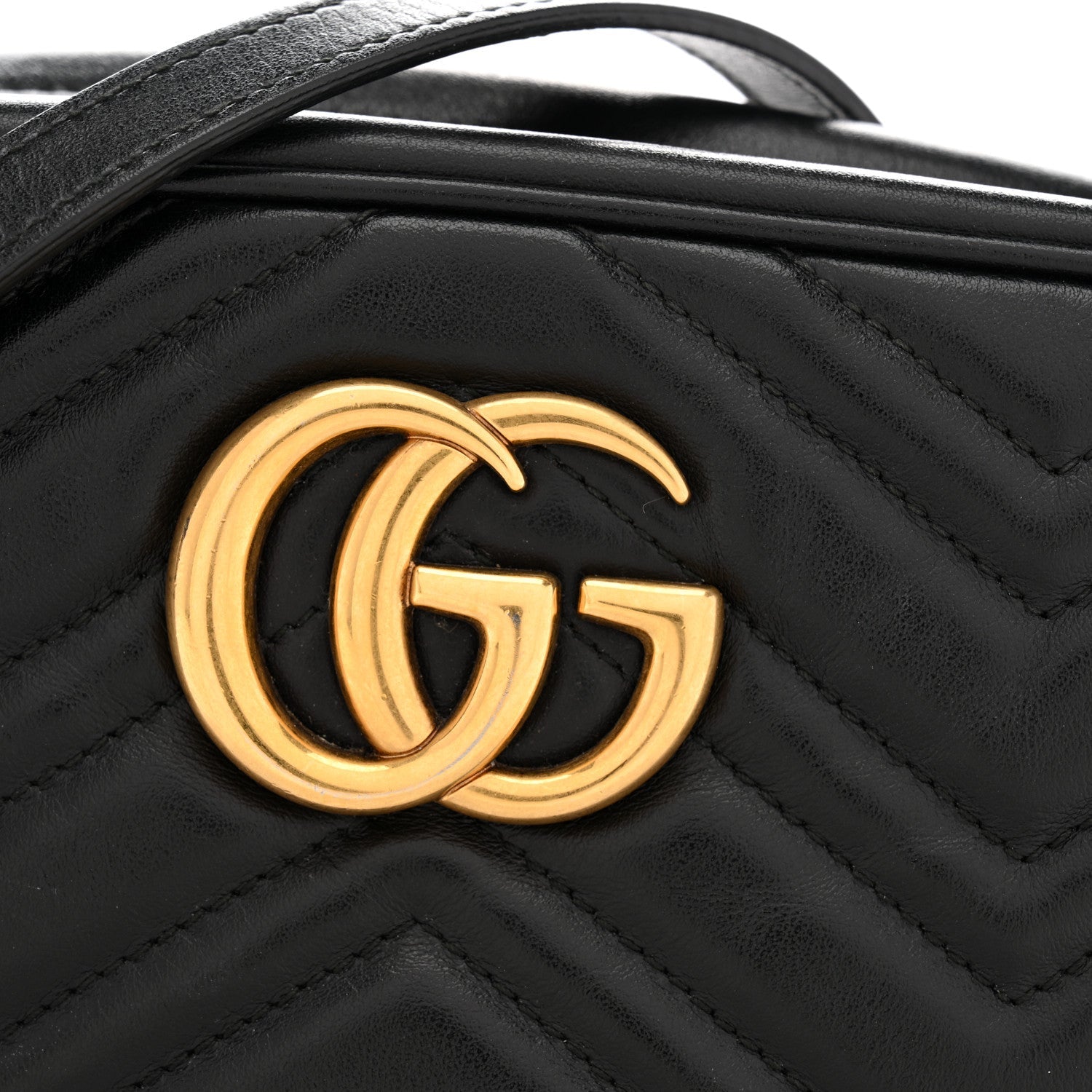 Gucci Calfskin Matelasse Small GG Marmont Chain Shoulder Bag Black