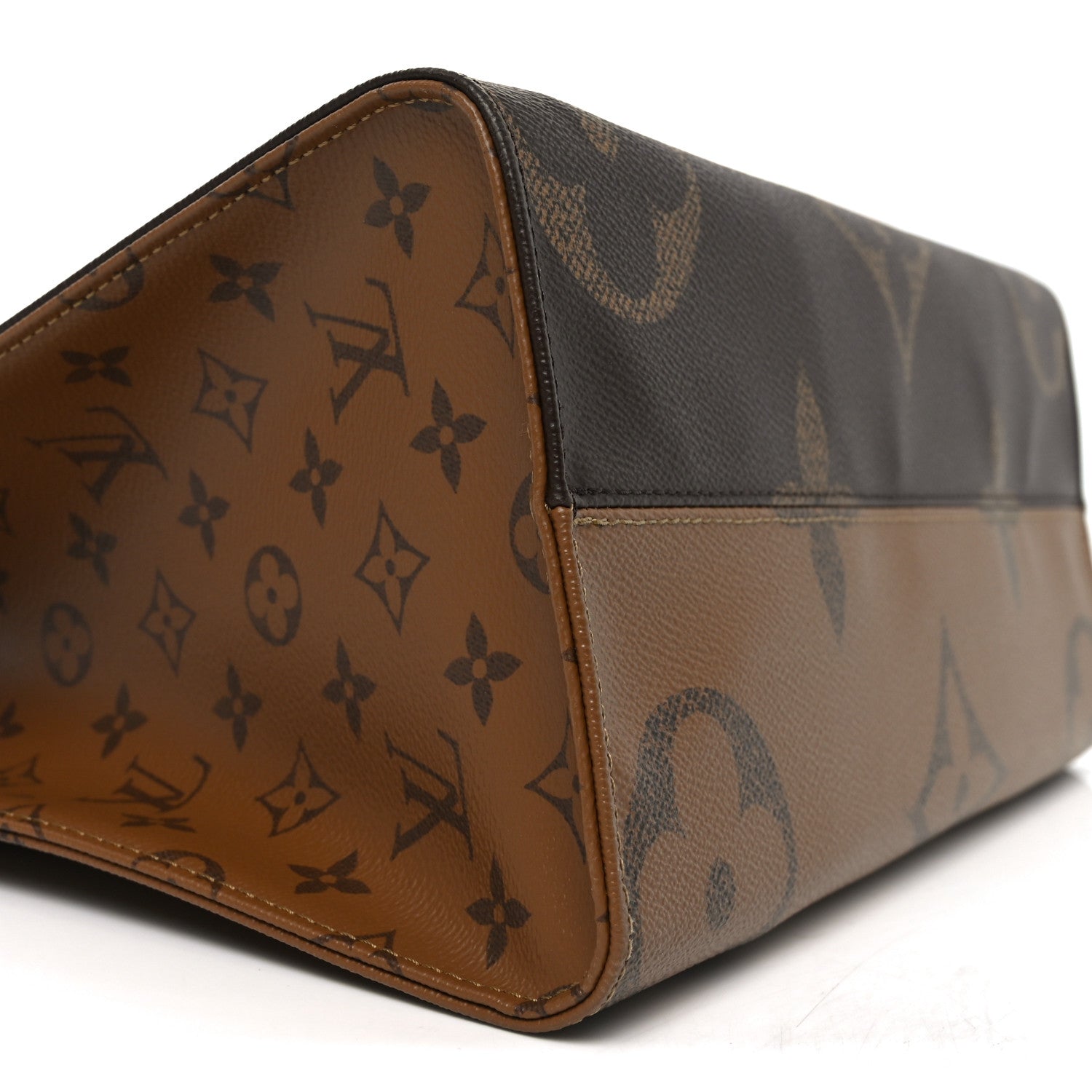 Louis Vuitton Reverse Monogram Giant Onthego MM