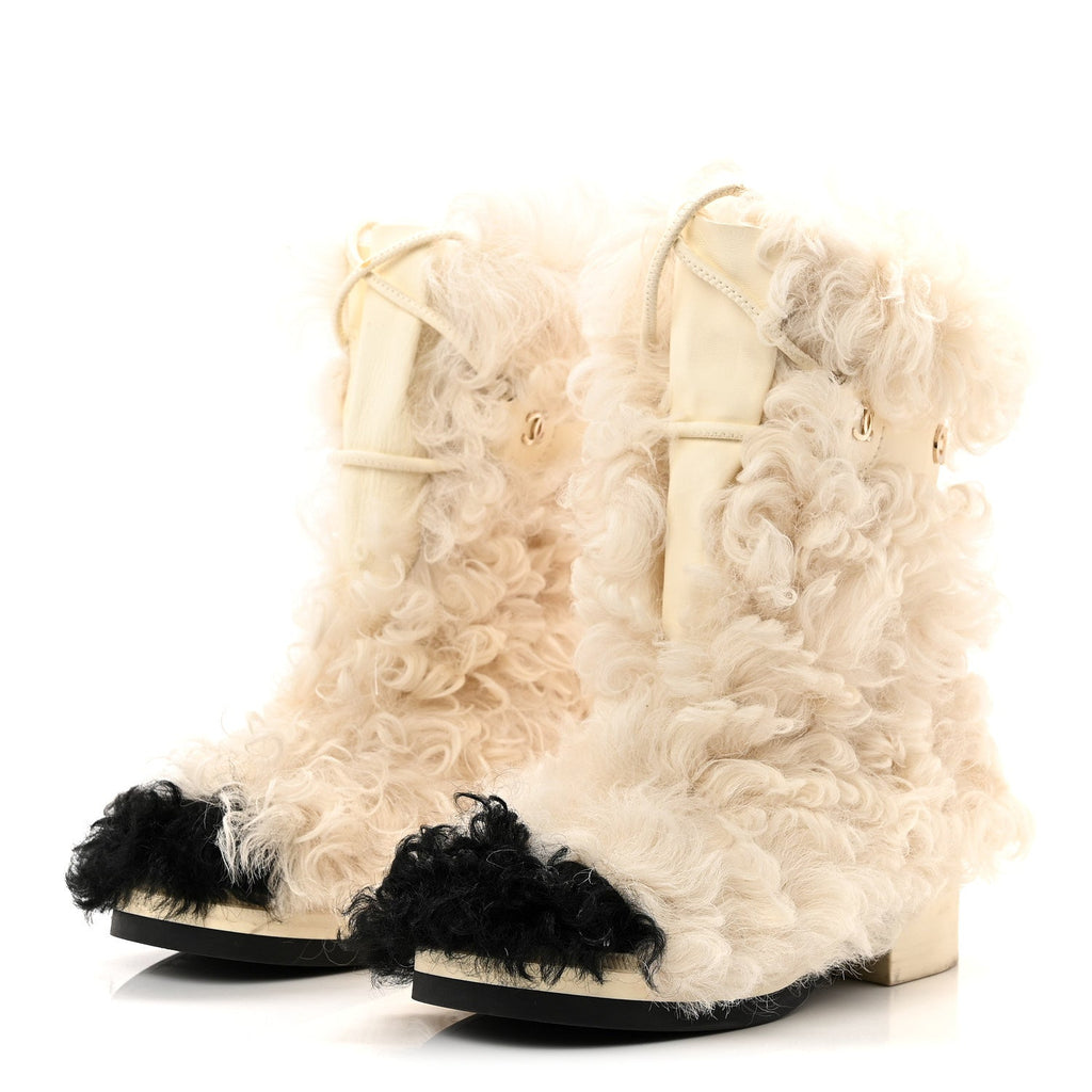 Chanel Shearling Sheepskin High Boots 37.5 Ivory Black