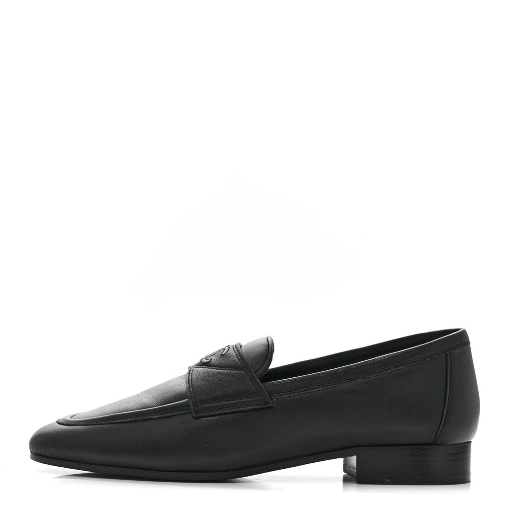 Lambskin Womens Stitched CC Loafers 35 Black