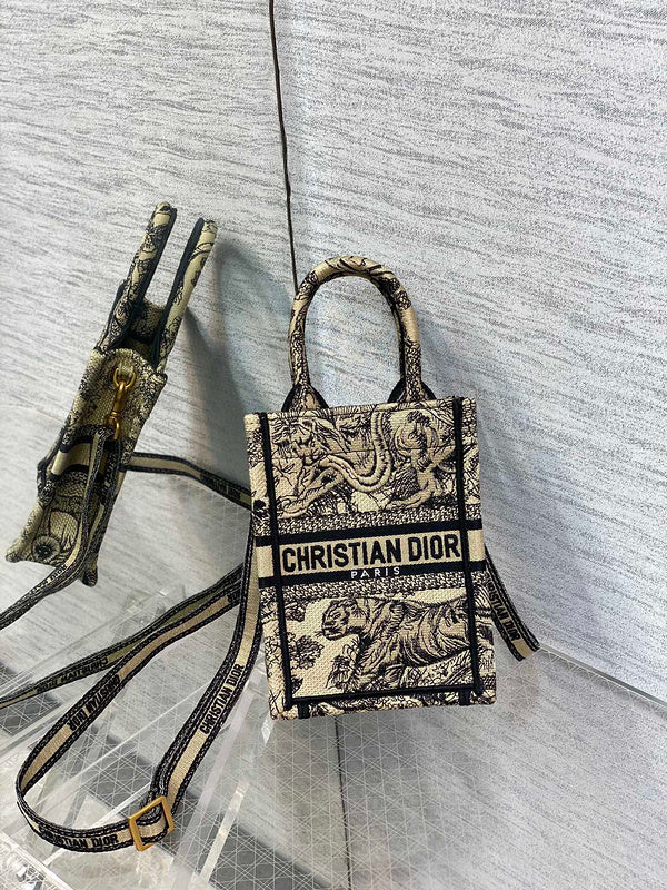 Dior Bags - 4625