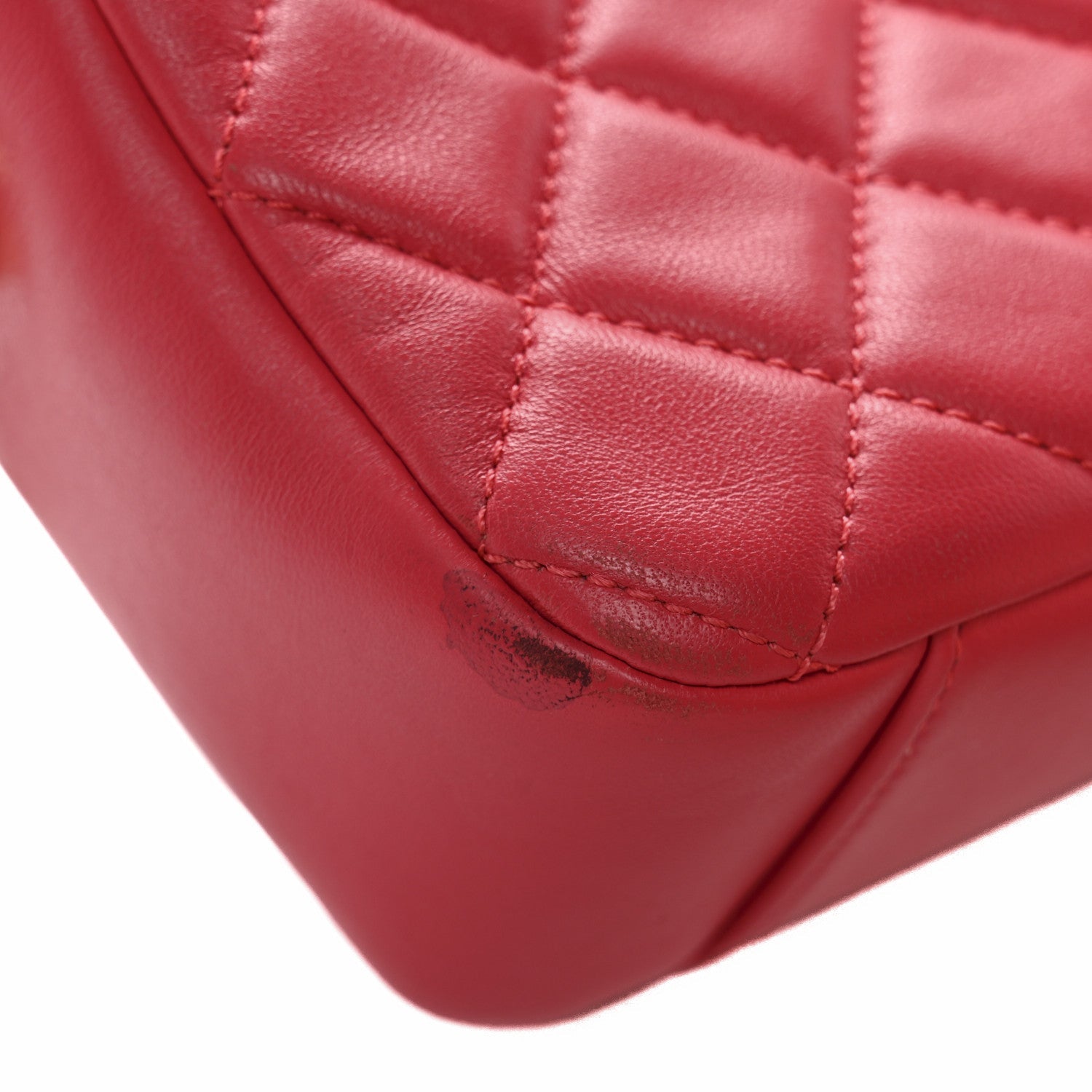 Chanel Lambskin Quilted CC Pearl Crush Camera Case Red