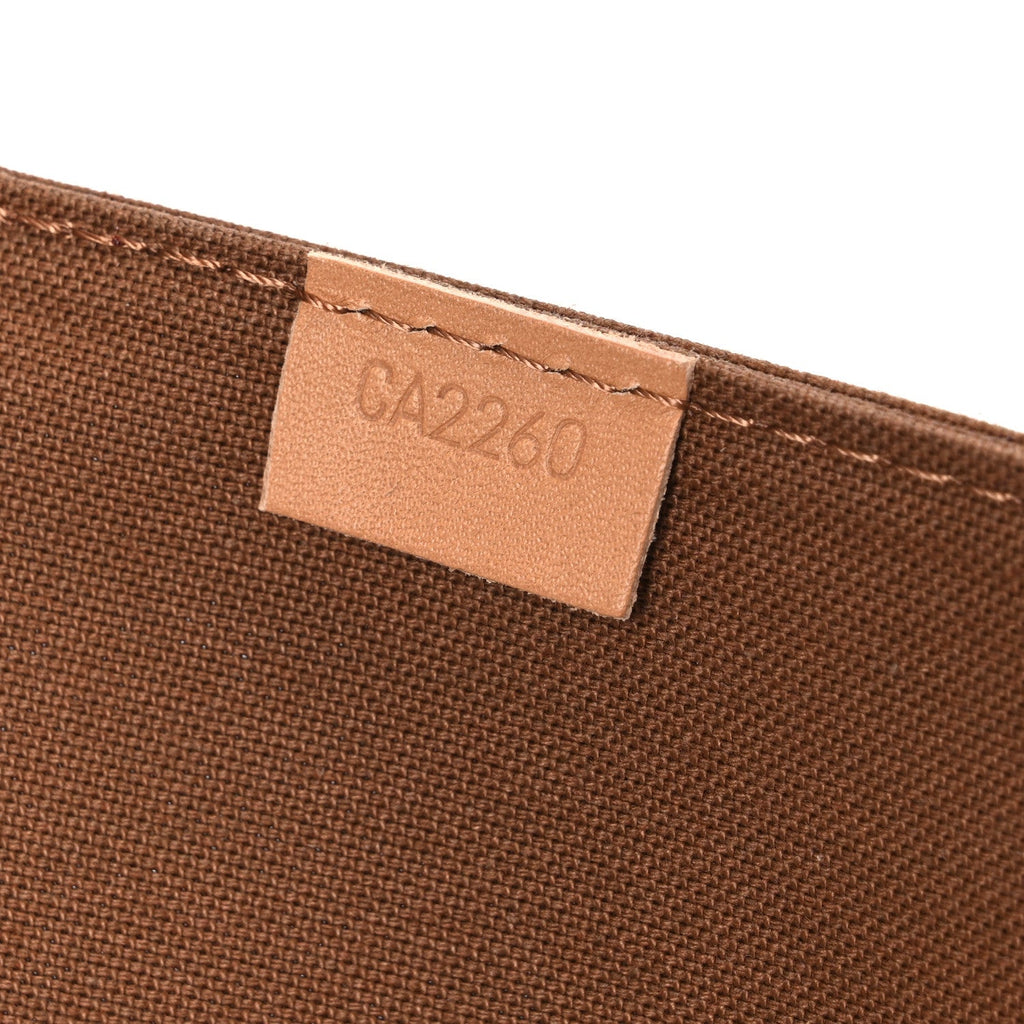 Louis Vuitton Monogram Petit Sac Plat