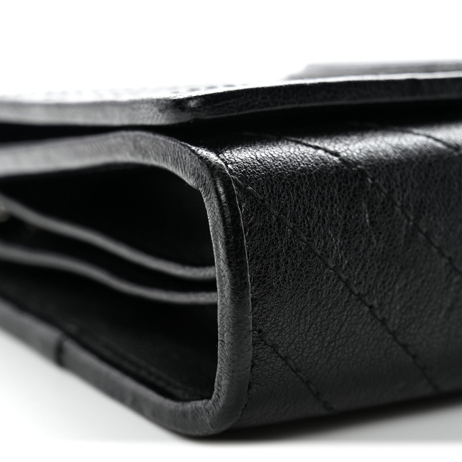 Gucci Sakai Be Green Calfskin Diagonal Stitched Blondie Wallet on Chain Black