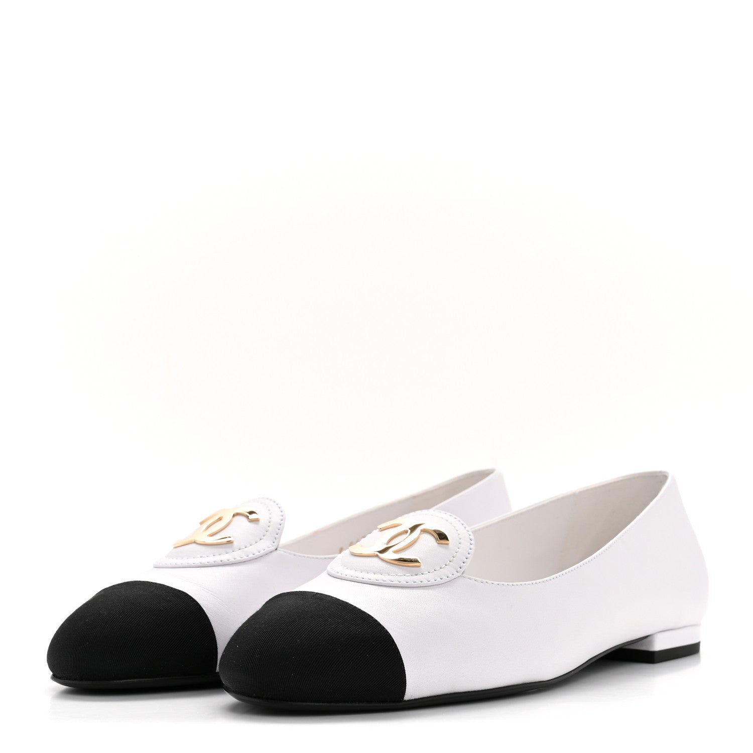 Calfskin Grosgrain Cap Toe CC Moccasin Loafers 40 White Black