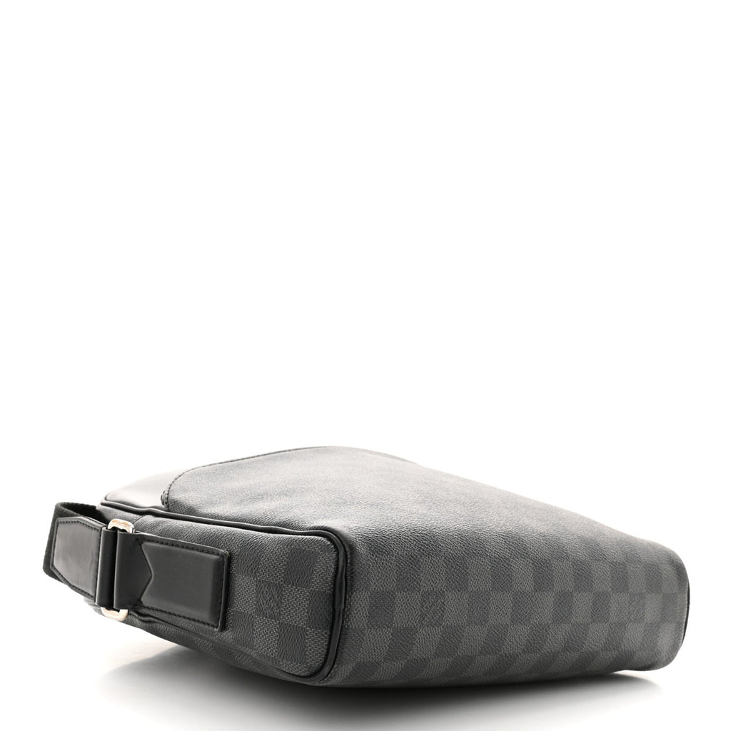 Louis Vuitton Damier Graphite Dayton Reporter PM