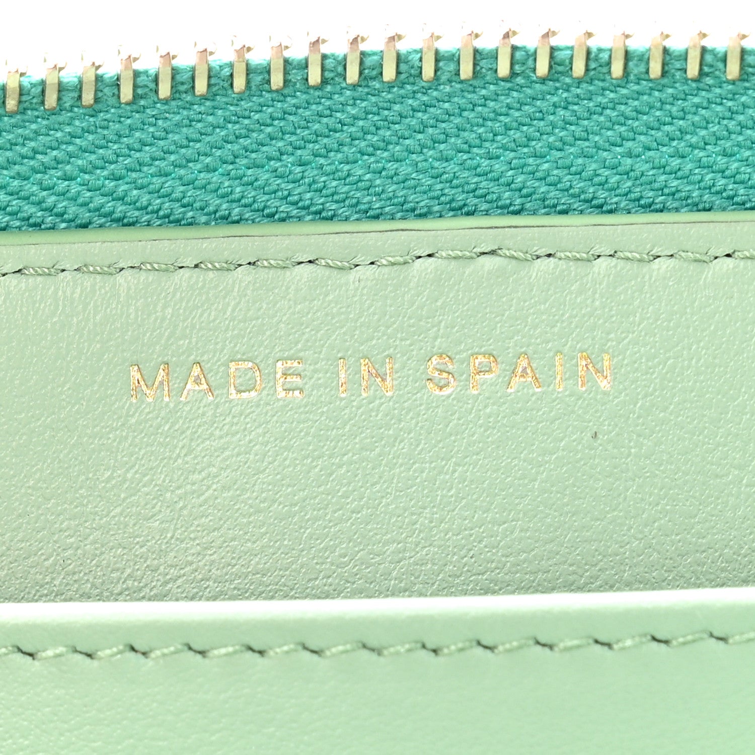 Caviar Quilted Perforated CC Long Zipped Wallet Green