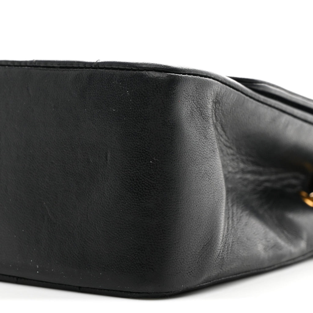 Chanel Lambskin Quilted Medium Single Flap Black