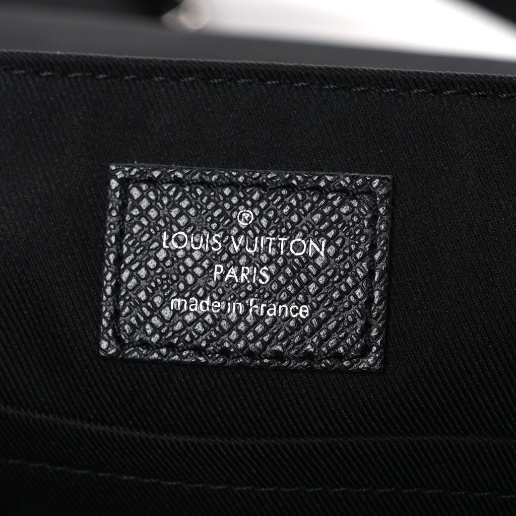 Louis Vuitton Taiga District PM Black