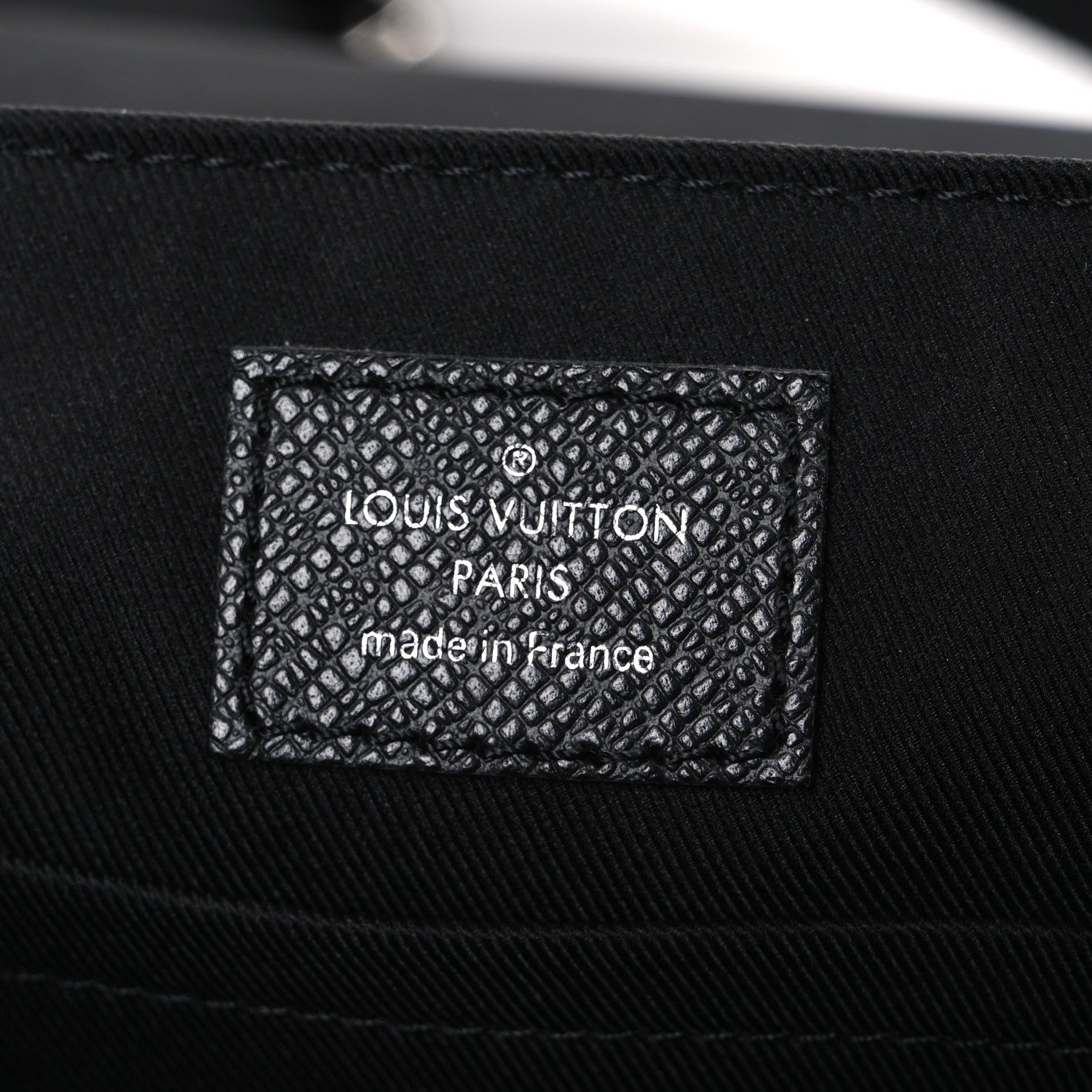Louis Vuitton Taiga District PM Black