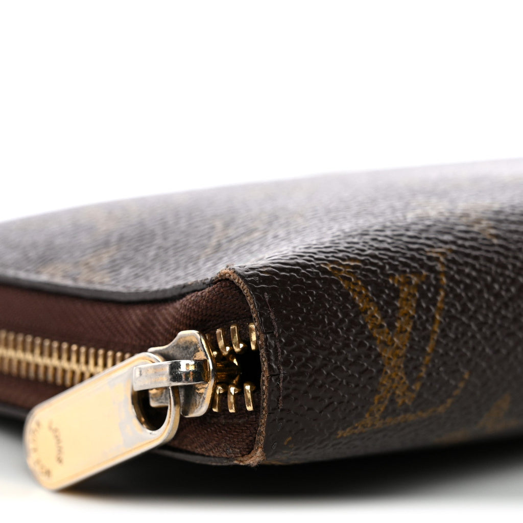 Louis Vuitton Monogram Zippy Organizer Wallet