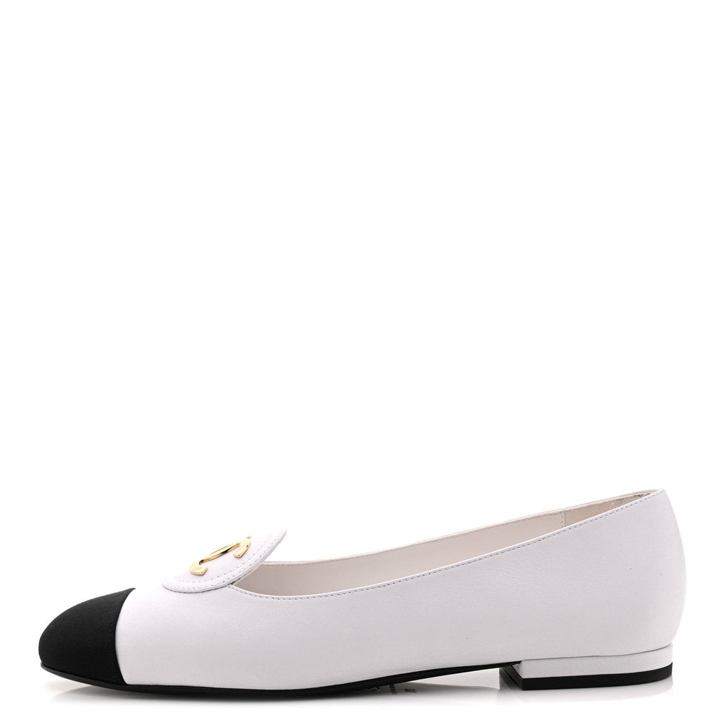 Calfskin Grosgrain Cap Toe CC Moccasin Loafers 39 White Black
