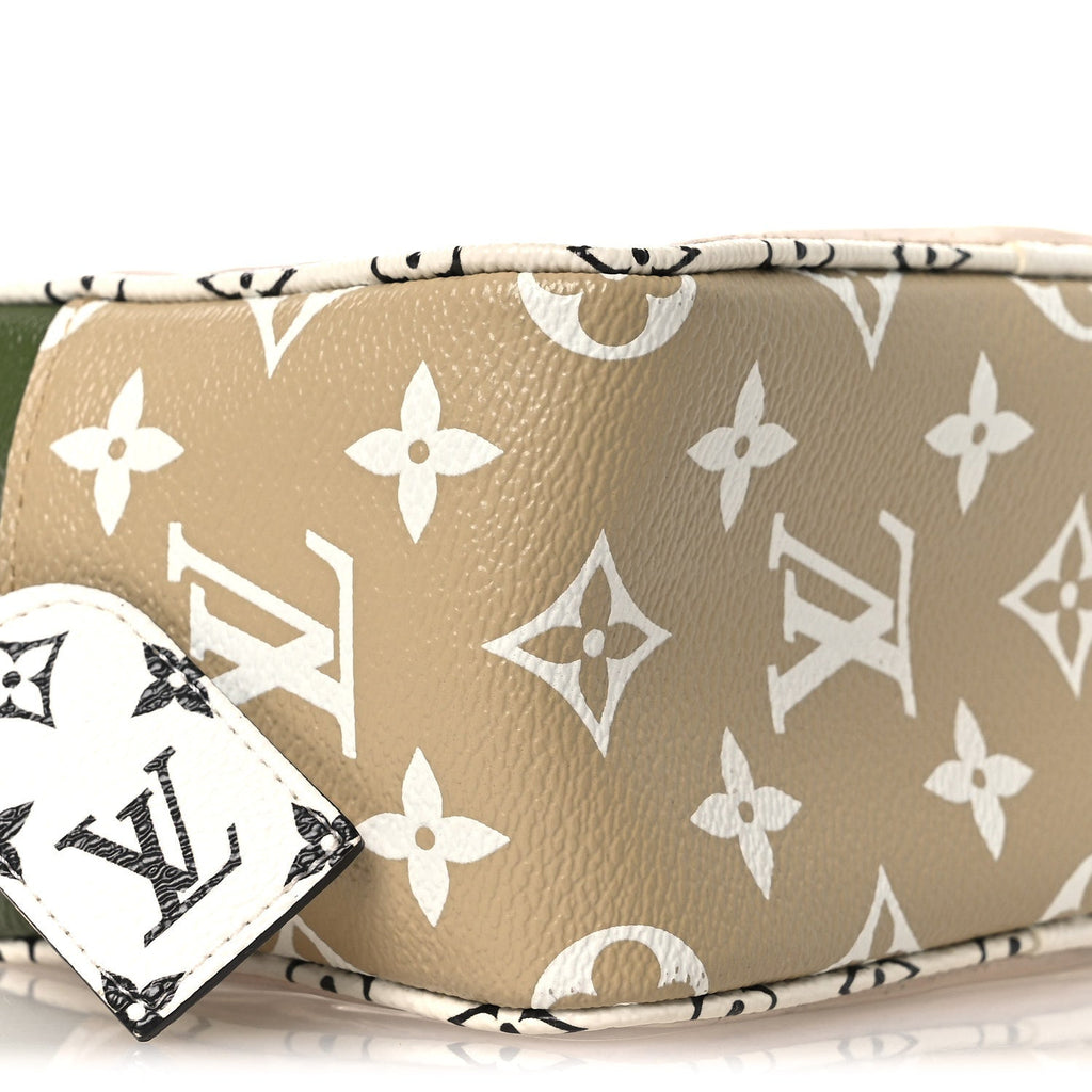 Louis Vuitton Monogram Giant Beach Pouch Kaki