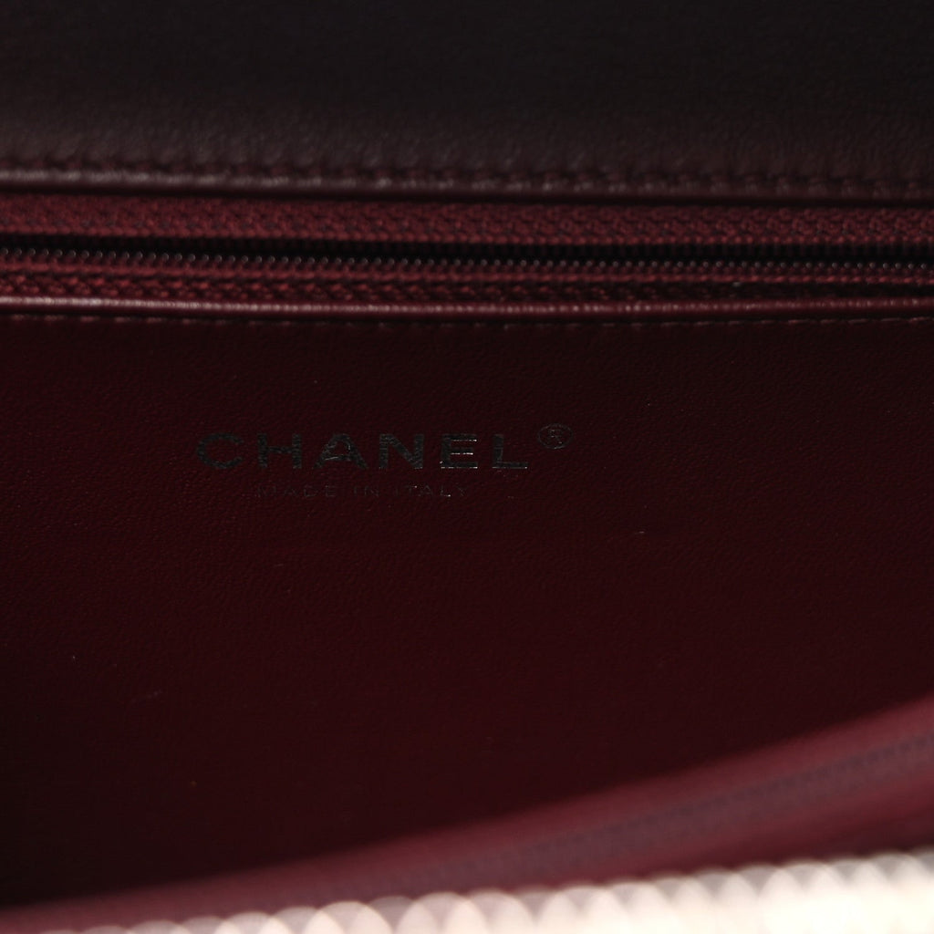 Chanel Metallic Caviar Quilted Medium CC Filigree Vanity Case Silver