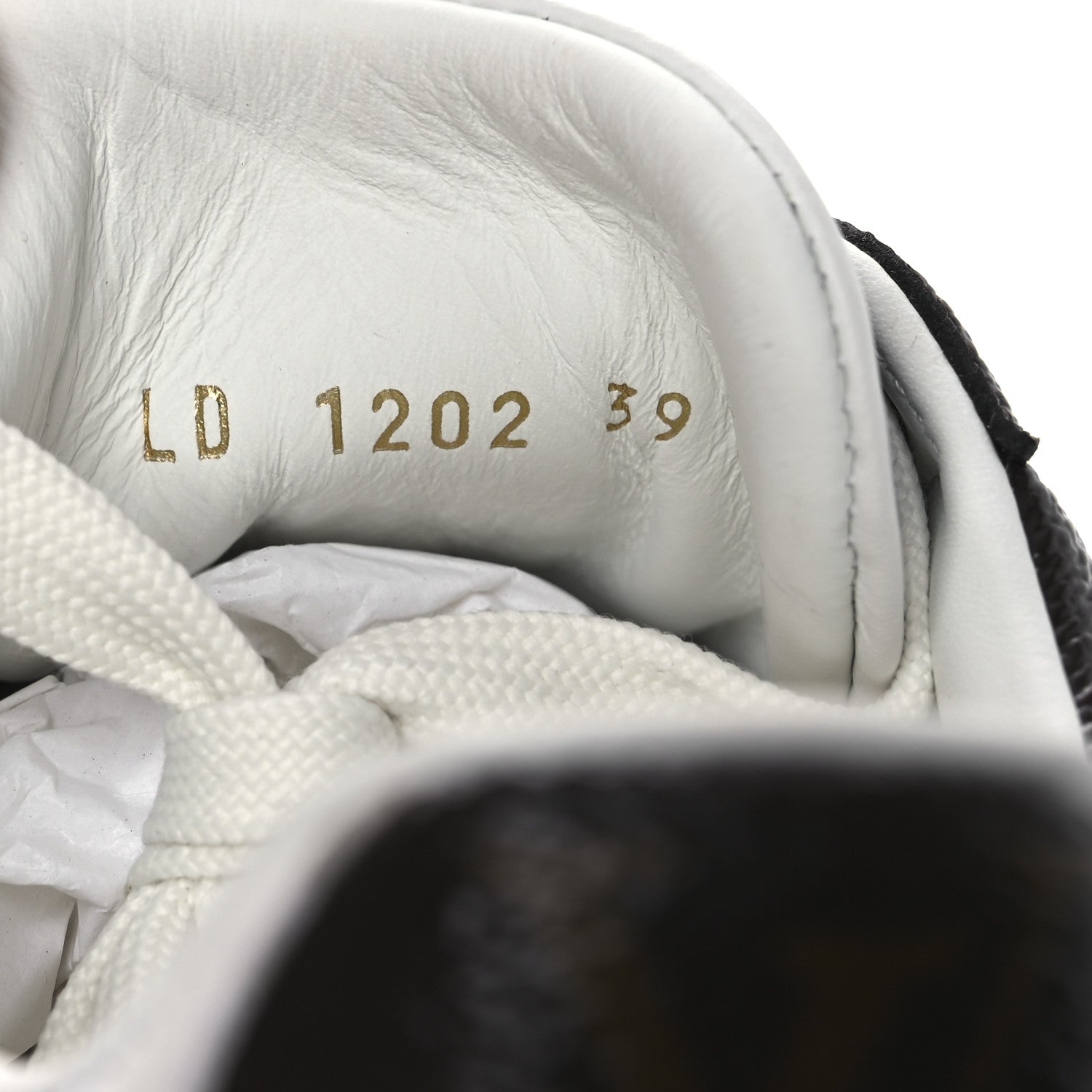 Louis Vuitton Lambskin Embossed Monogram Time Out Sneakers 39 White Brown