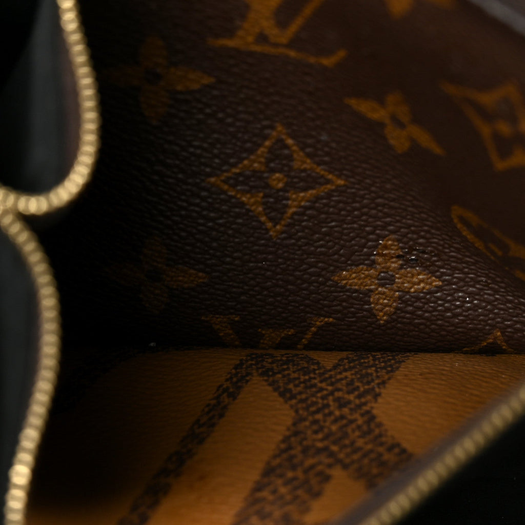 Louis Vuitton Reverse Monogram Giant Double Zip Pochette