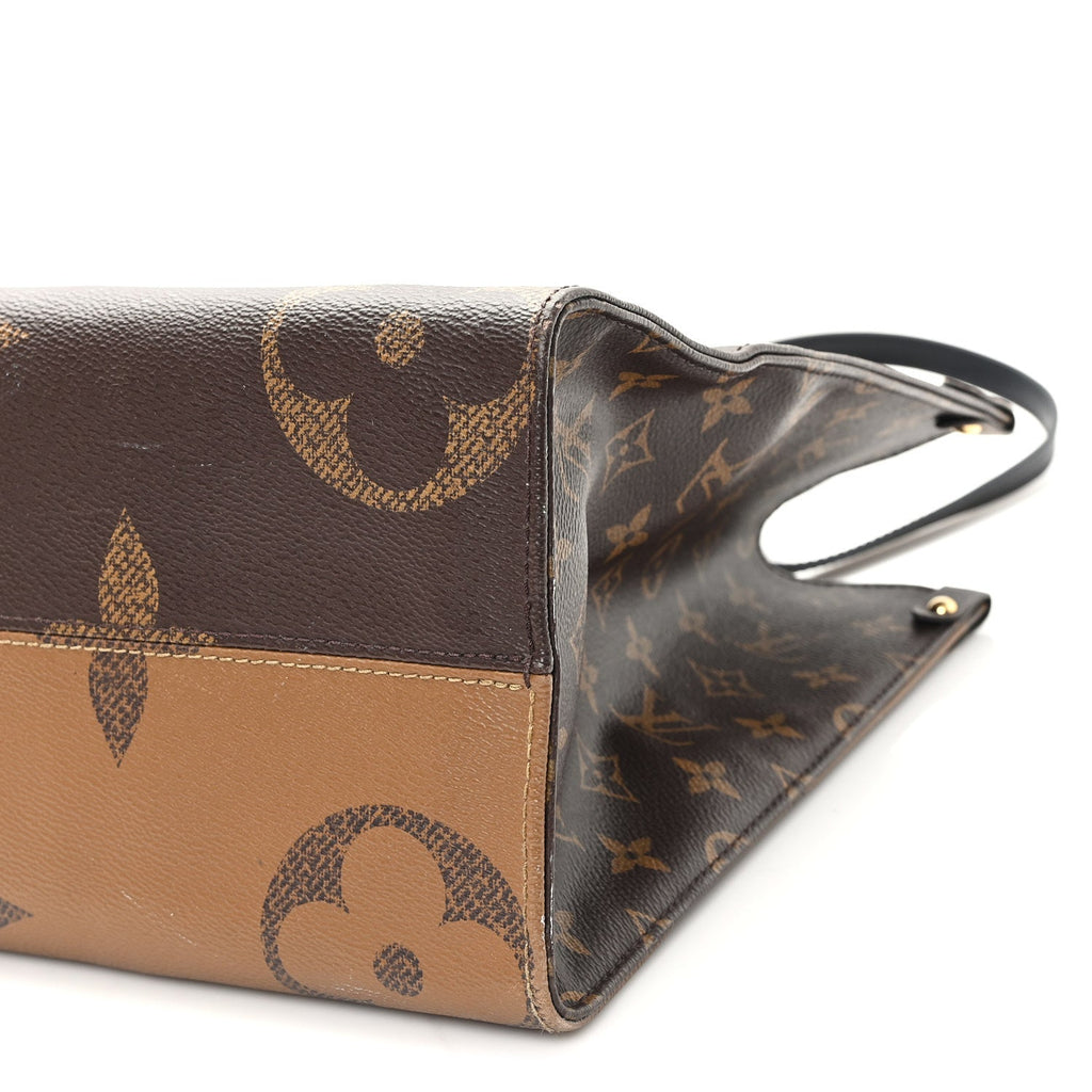 Louis Vuitton Reverse Monogram Giant Onthego MM