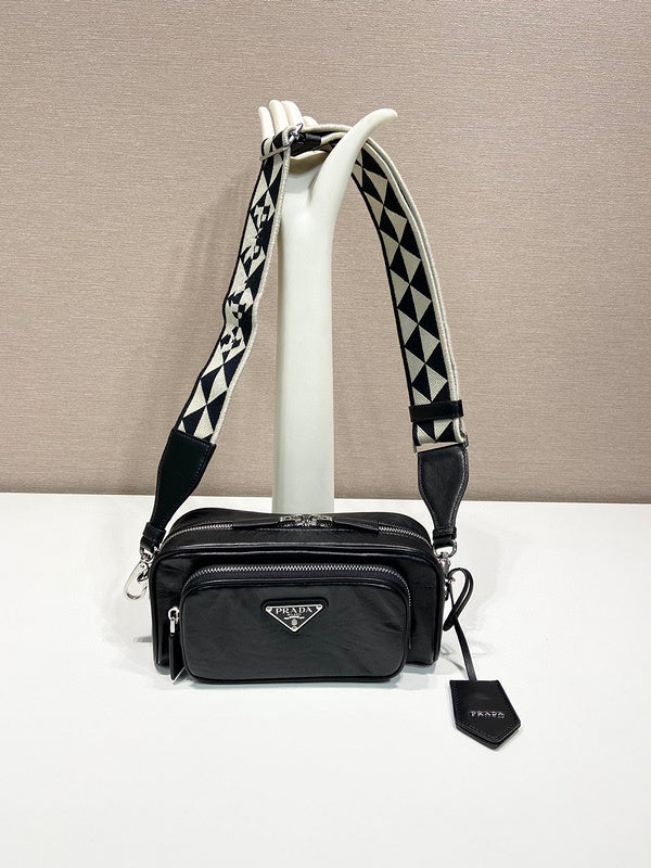 Prada Bags - 904