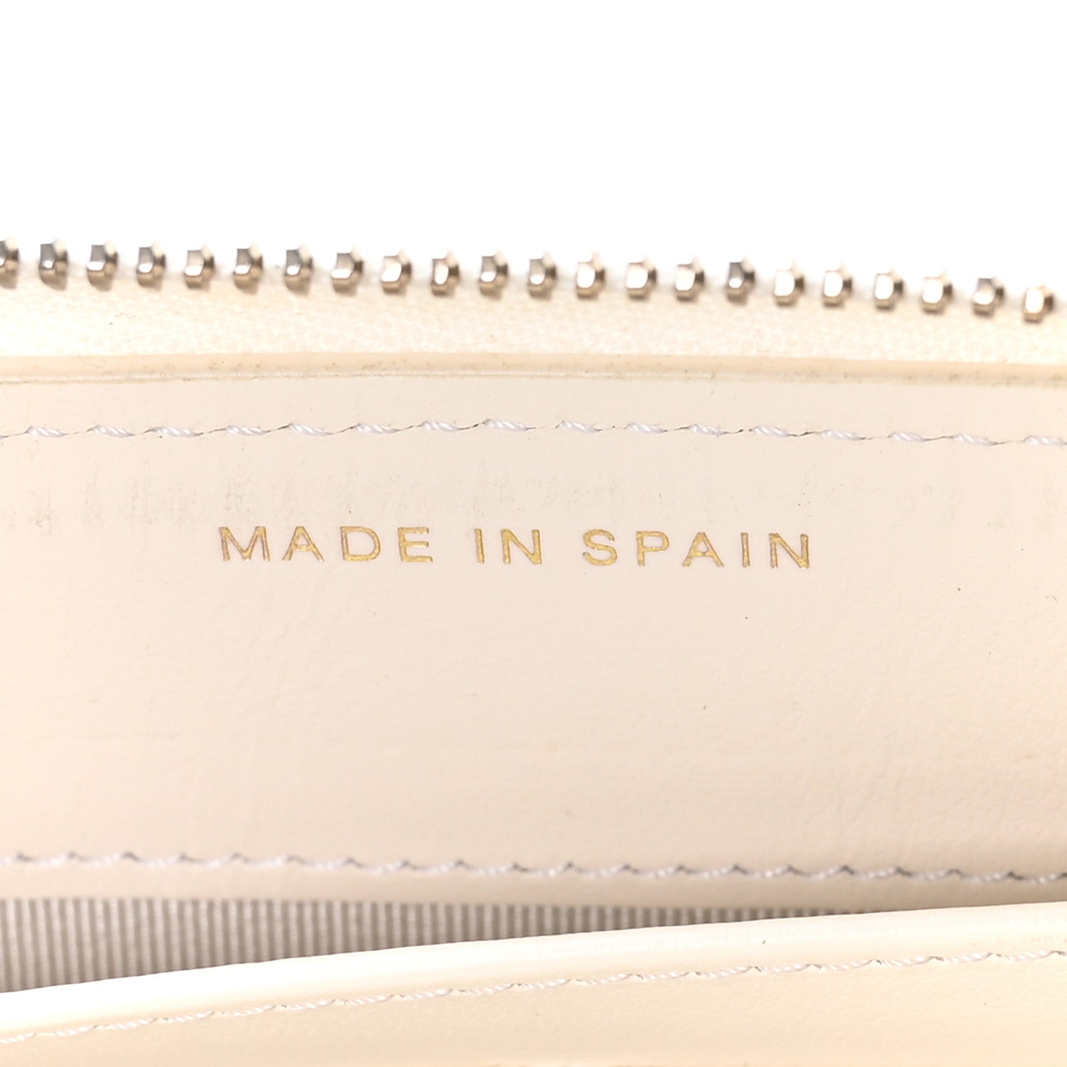 Caviar Quilted Large Gusset Zip Around Wallet White