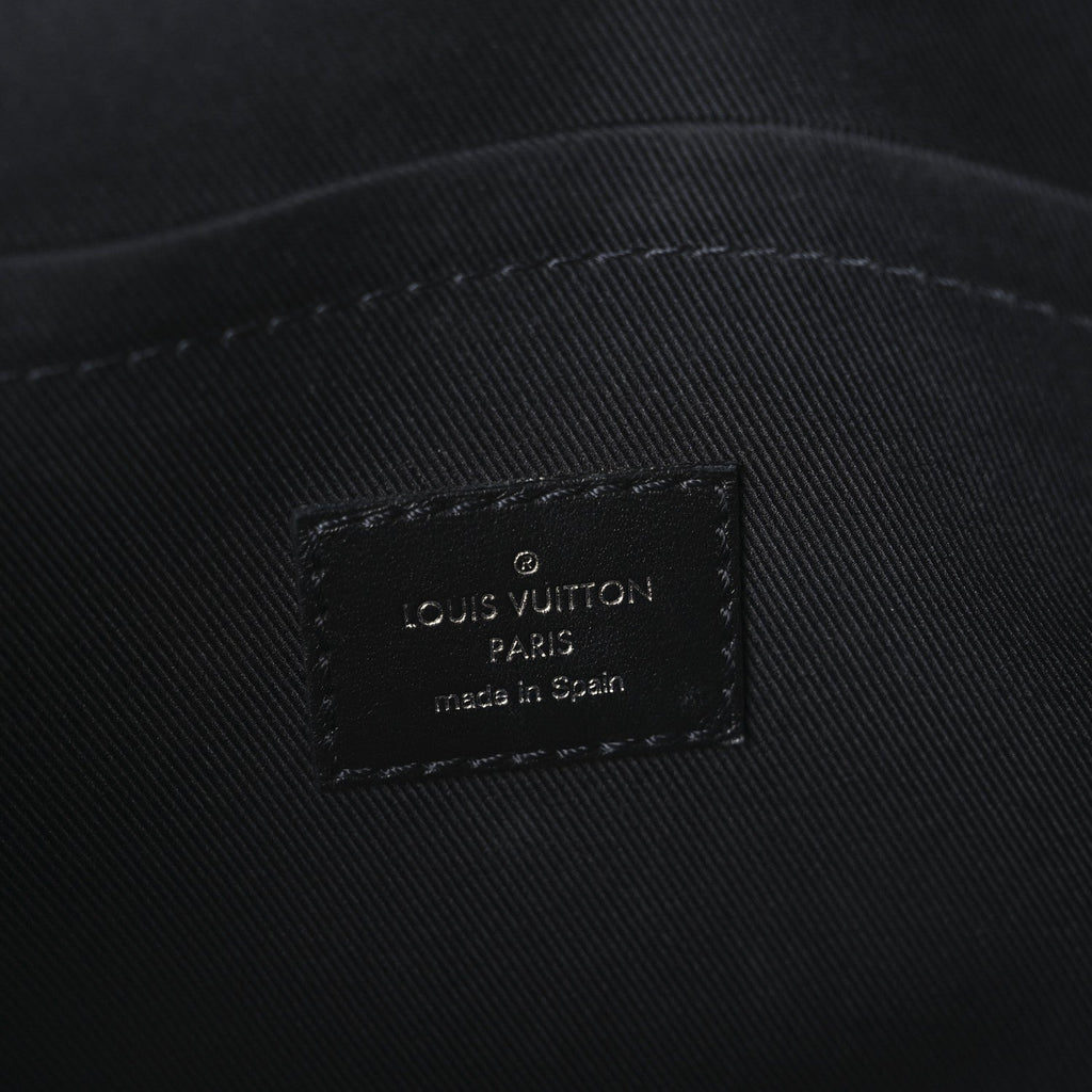 Louis Vuitton Damier Graphite 3D Studio Messenger