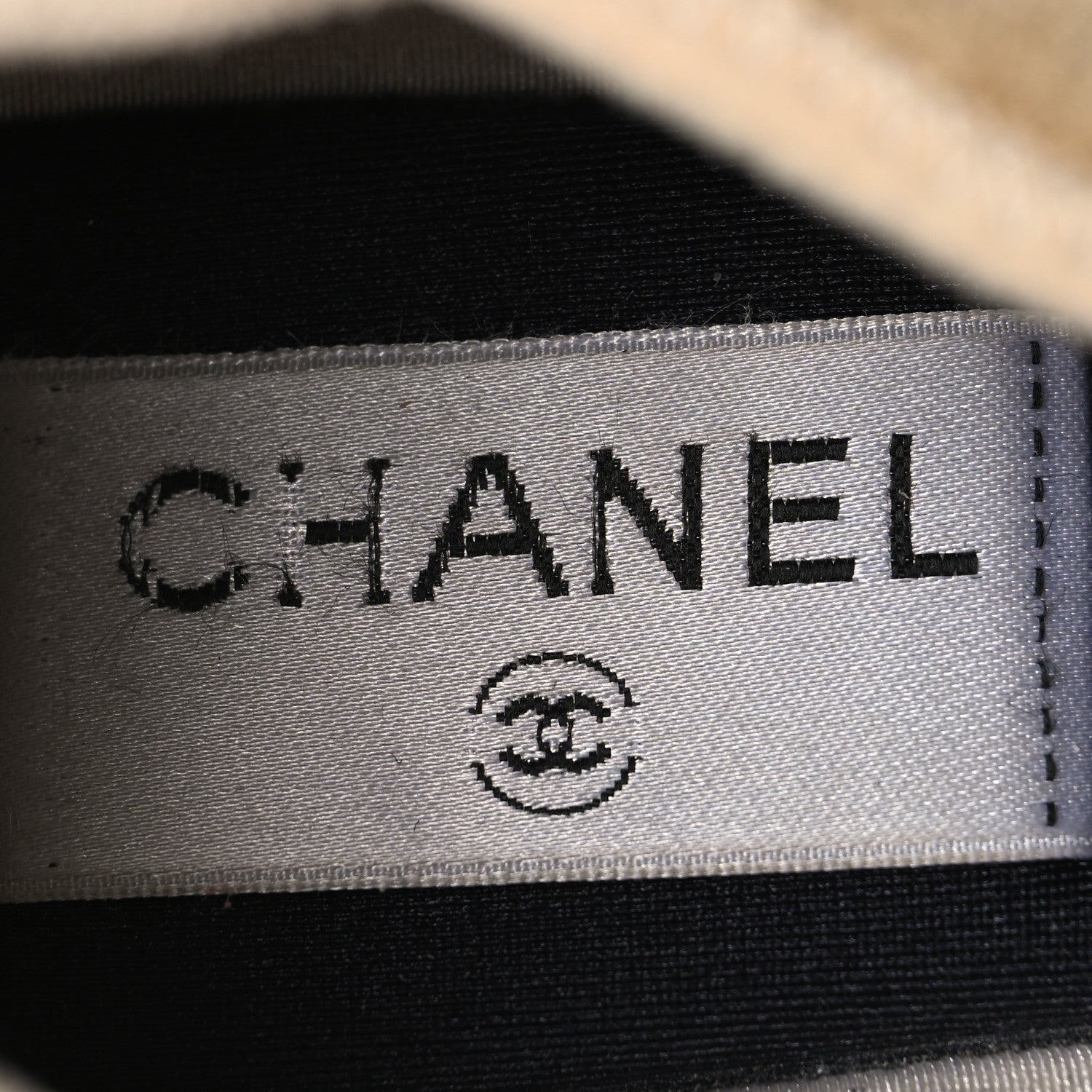 Chanel Velvet Calfskin Mixed Fibers CC Sneakers 37 Beige