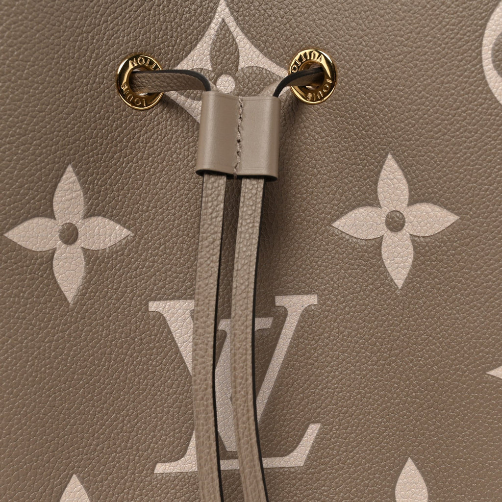 Louis Vuitton Empreinte Monogram Giant Neonoe MM Tourterelle Creme
