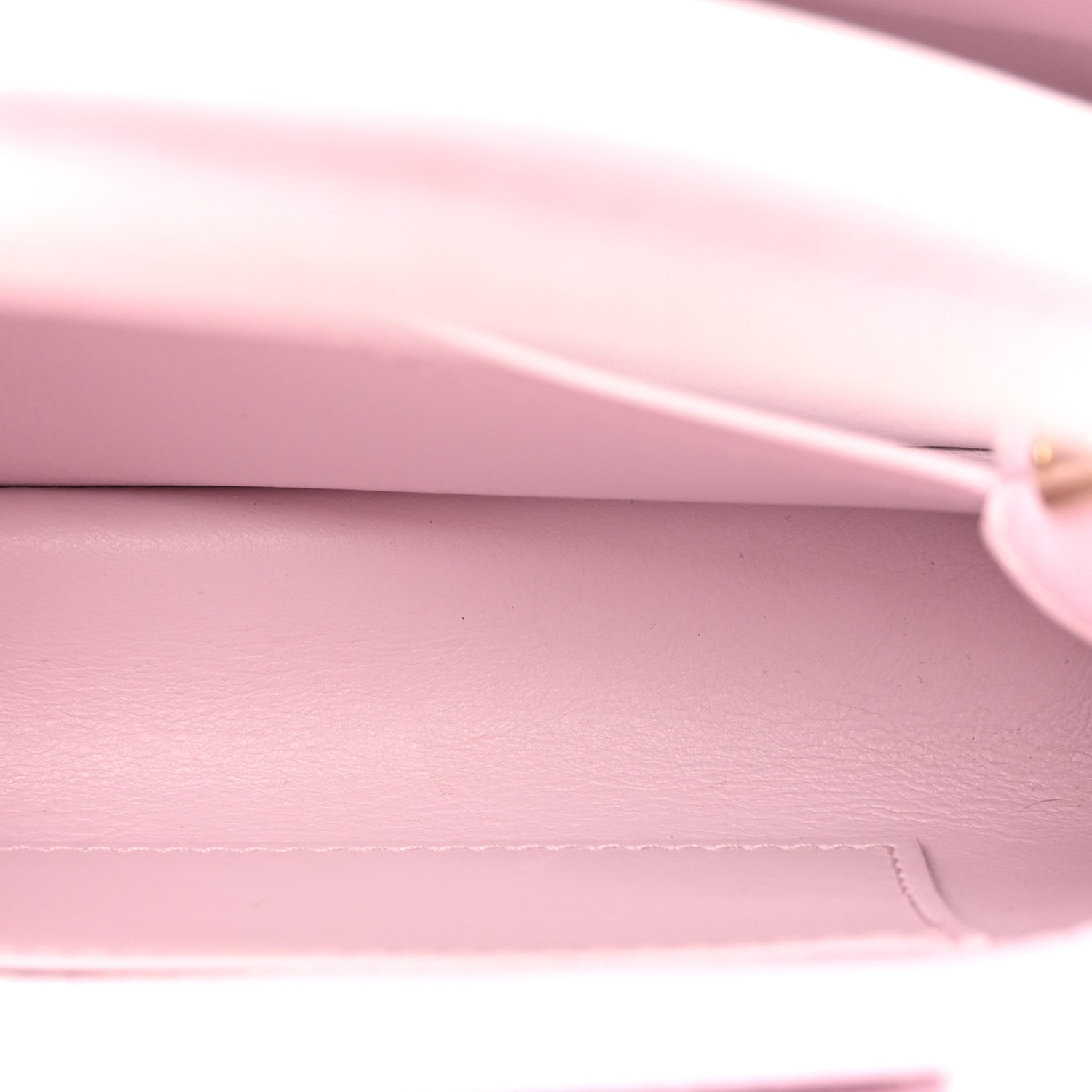 Louis Vuitton Taurillon LV Ski Capucines Mini Pearly Lilac