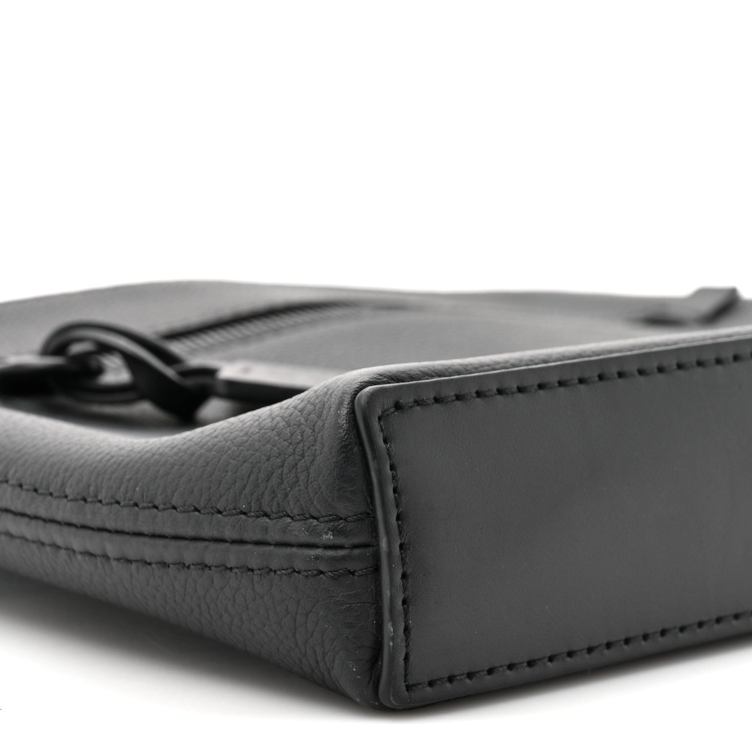 Louis Vuitton Grained Calfskin Aerogram Takeoff Pouch Black