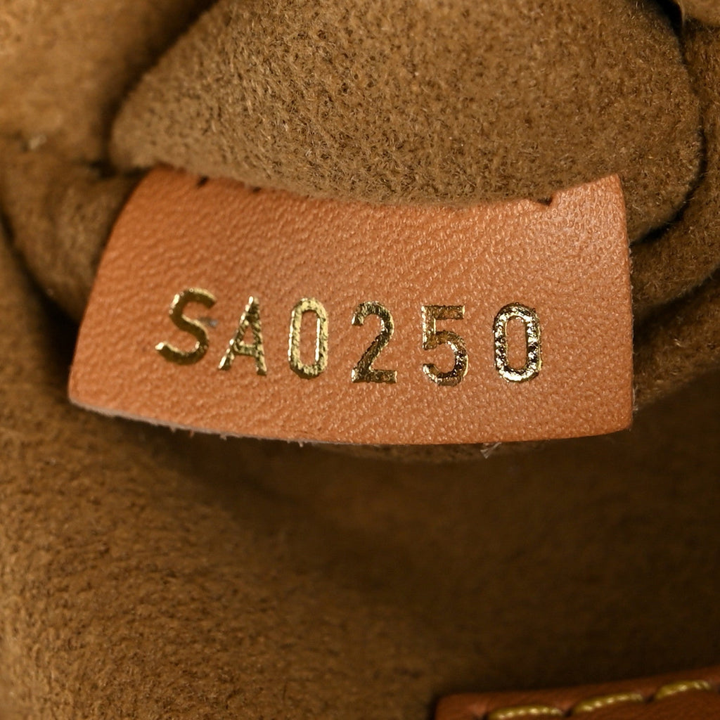 Louis Vuitton Monogram Boite Chapeau Souple MM