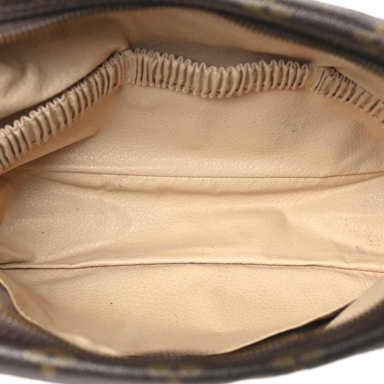 Louis Vuitton Monogram Trousse Toilette 28