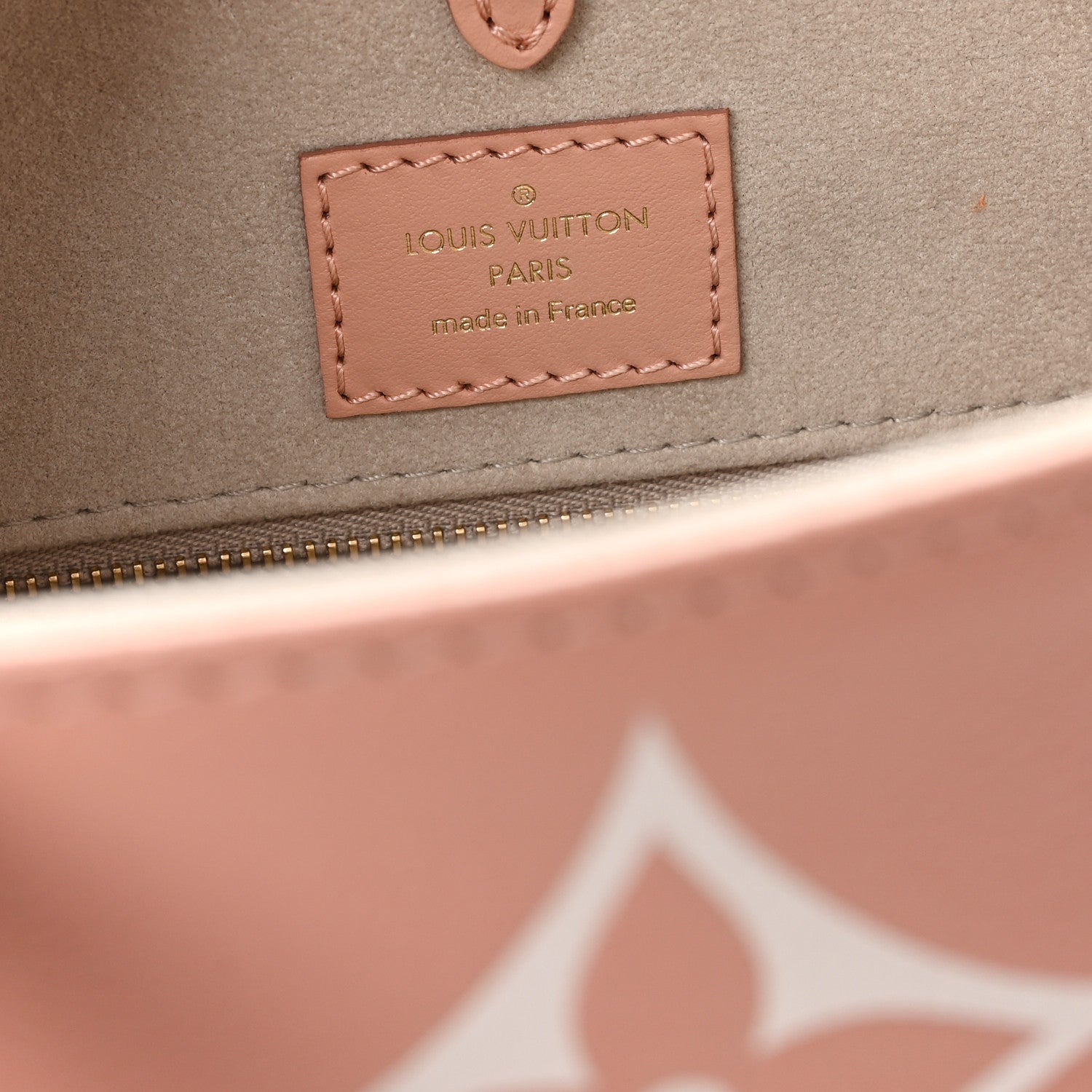 Louis Vuitton Empreinte Monogram Giant Onthego MM Rose Trianon Creme