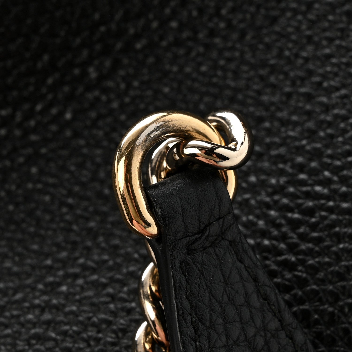 Gucci Pebbled Calfskin Medium Soho Chain Shoulder Bag Black