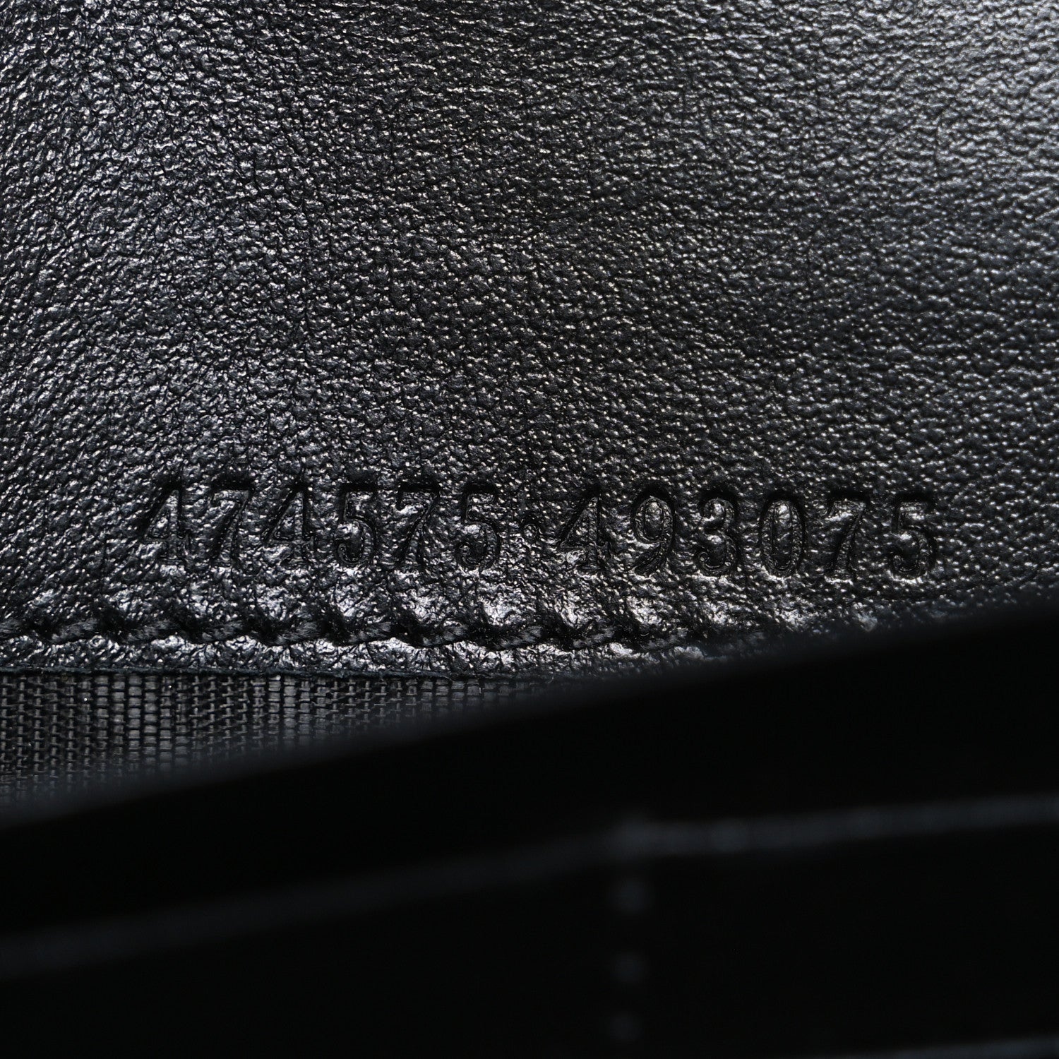 Gucci Calfskin Matelasse GG Marmont Chain Wallet Black