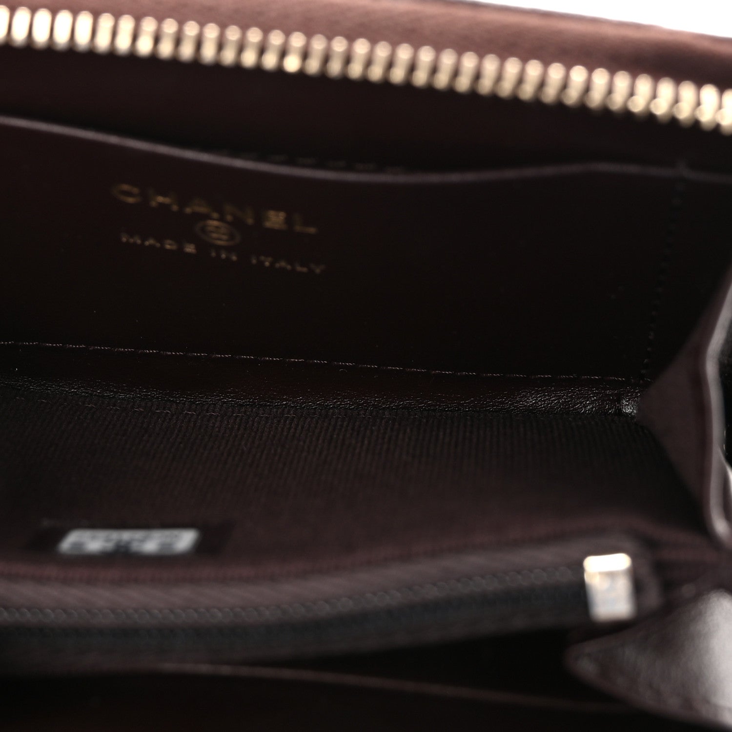 Caviar Quilted Textured CC Zip Around Card Holder Burgundy