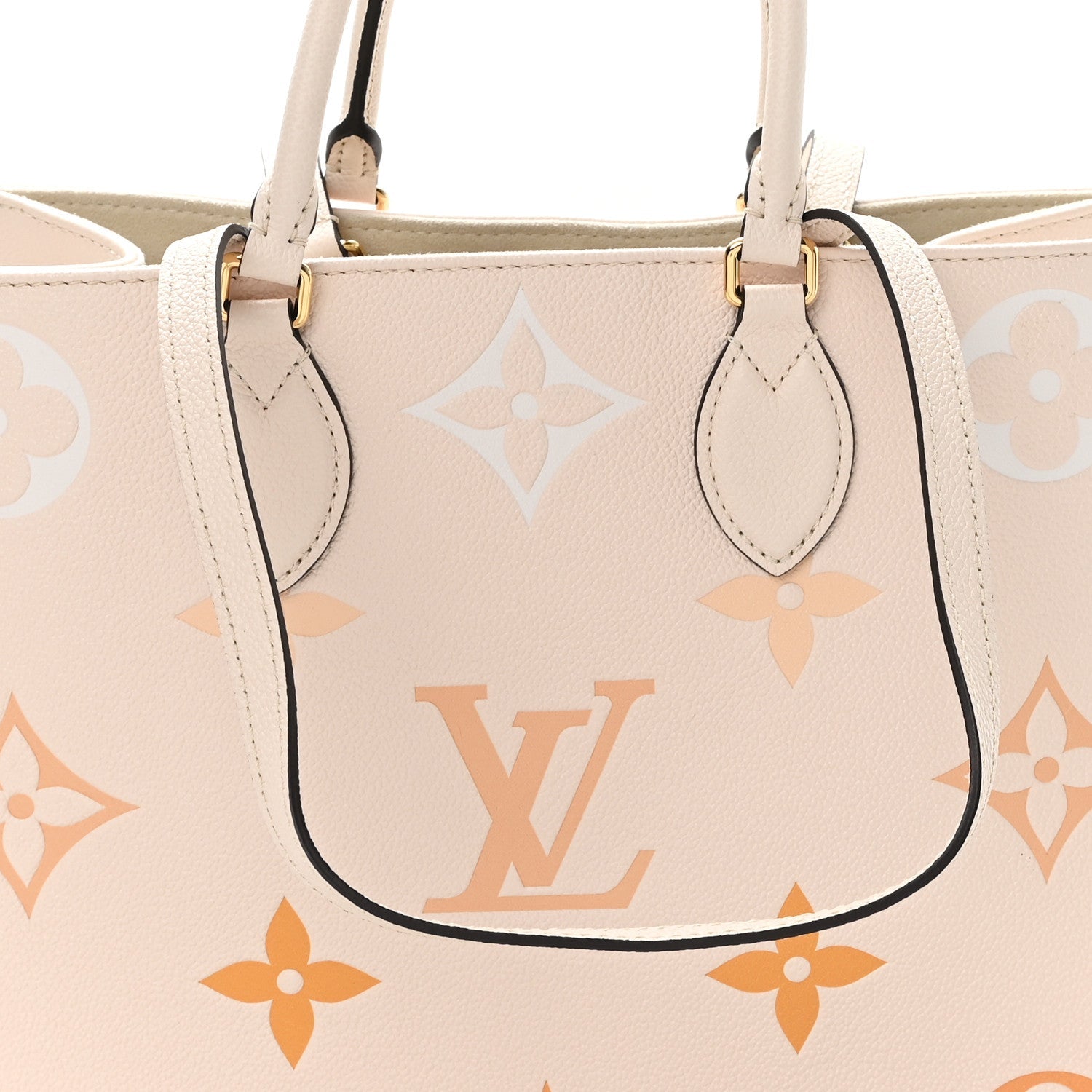 Louis Vuitton Empreinte Monogram Giant By The Pool Onthego MM Cream Saffron